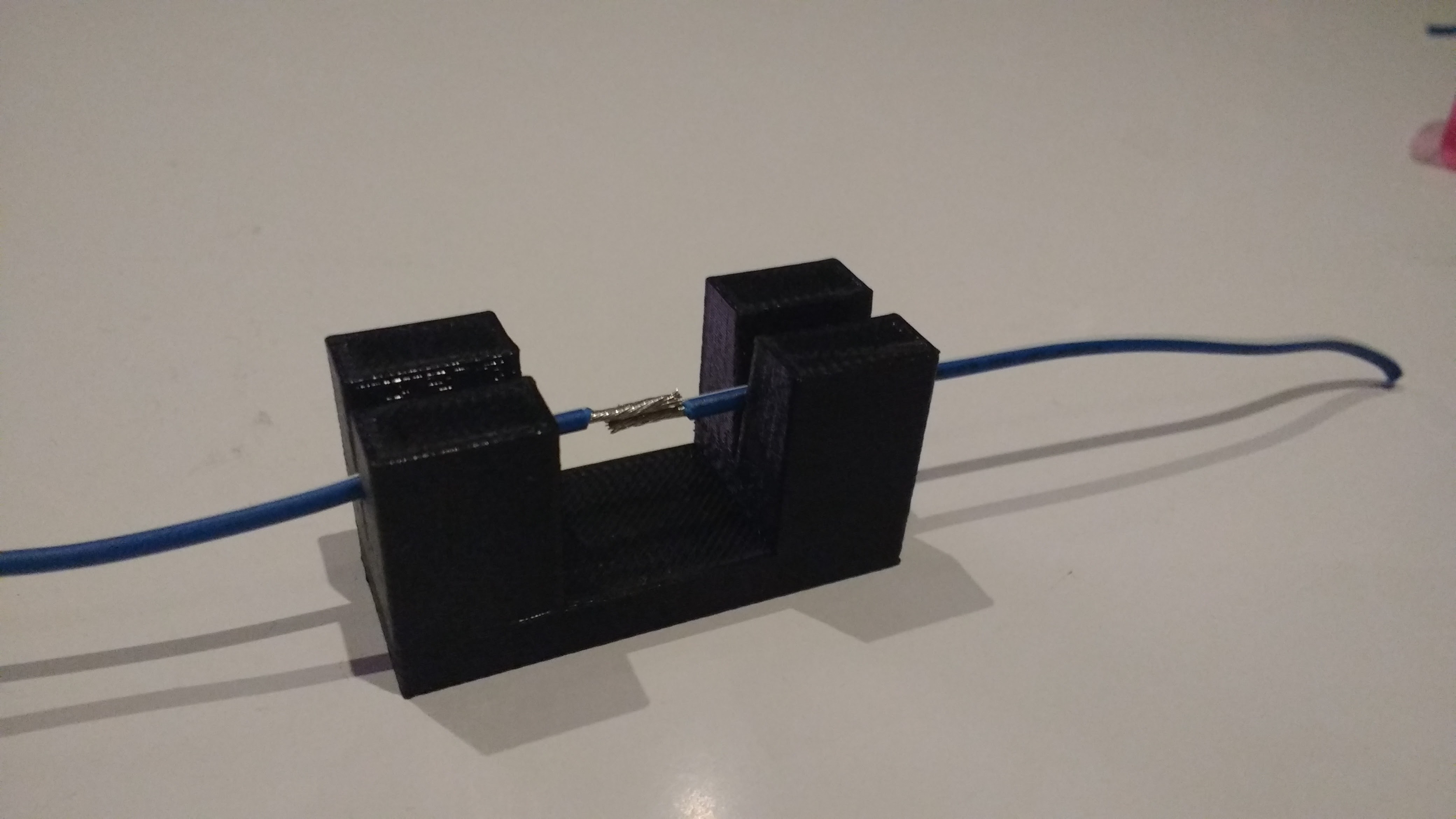 Light cableholder