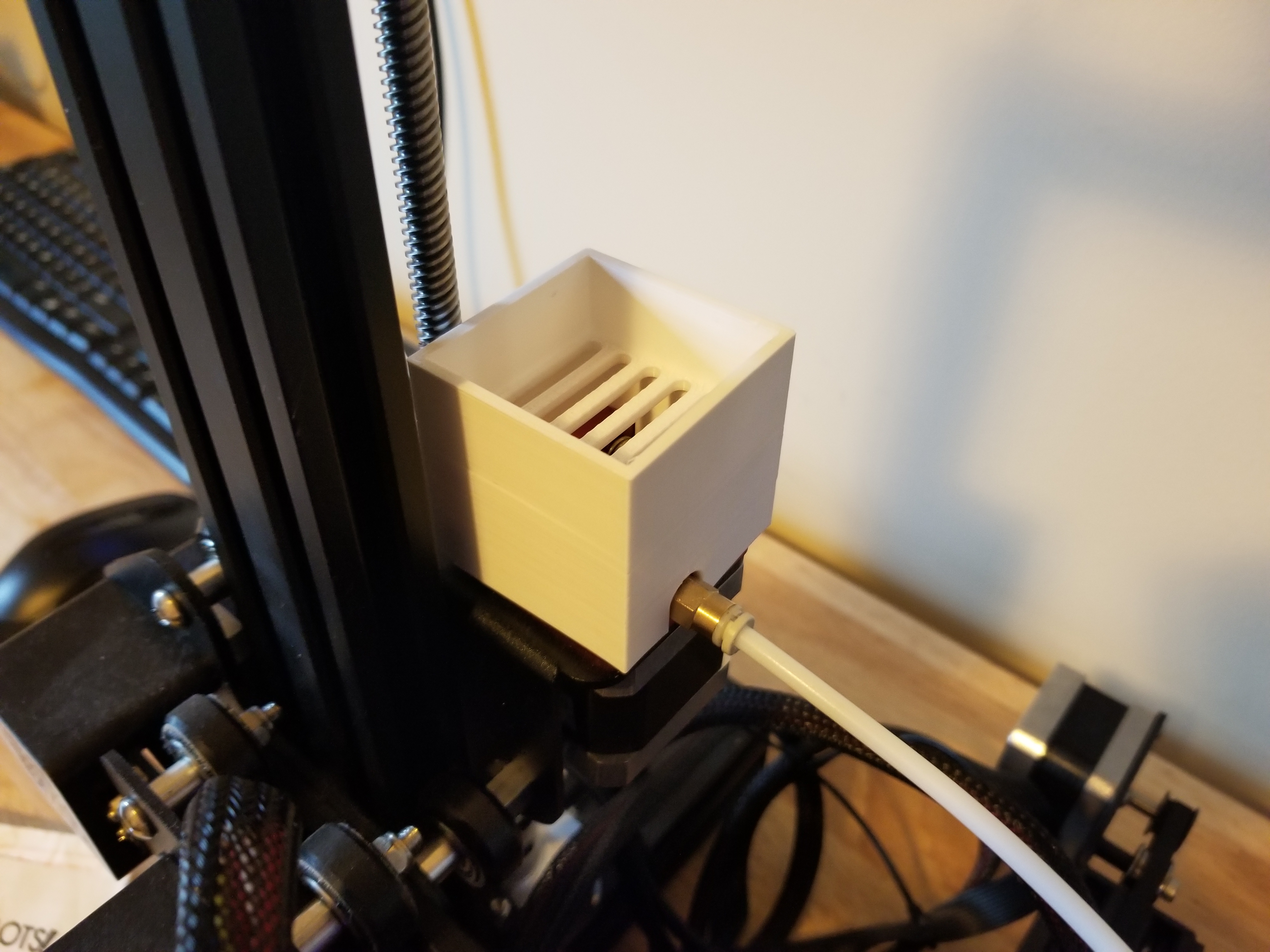 Ender 3 Pro Extruder Drybox