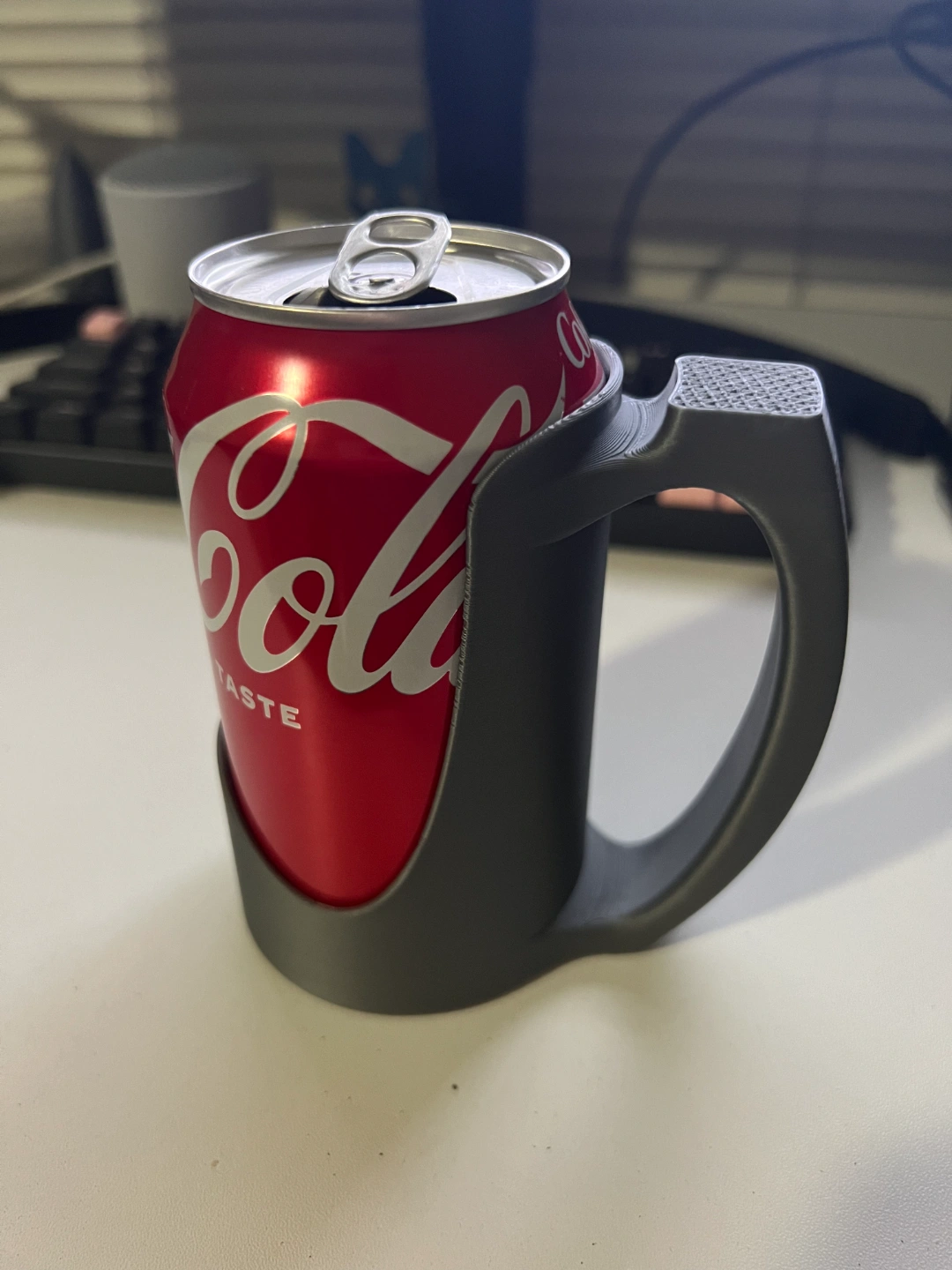 Can Holder / Handle