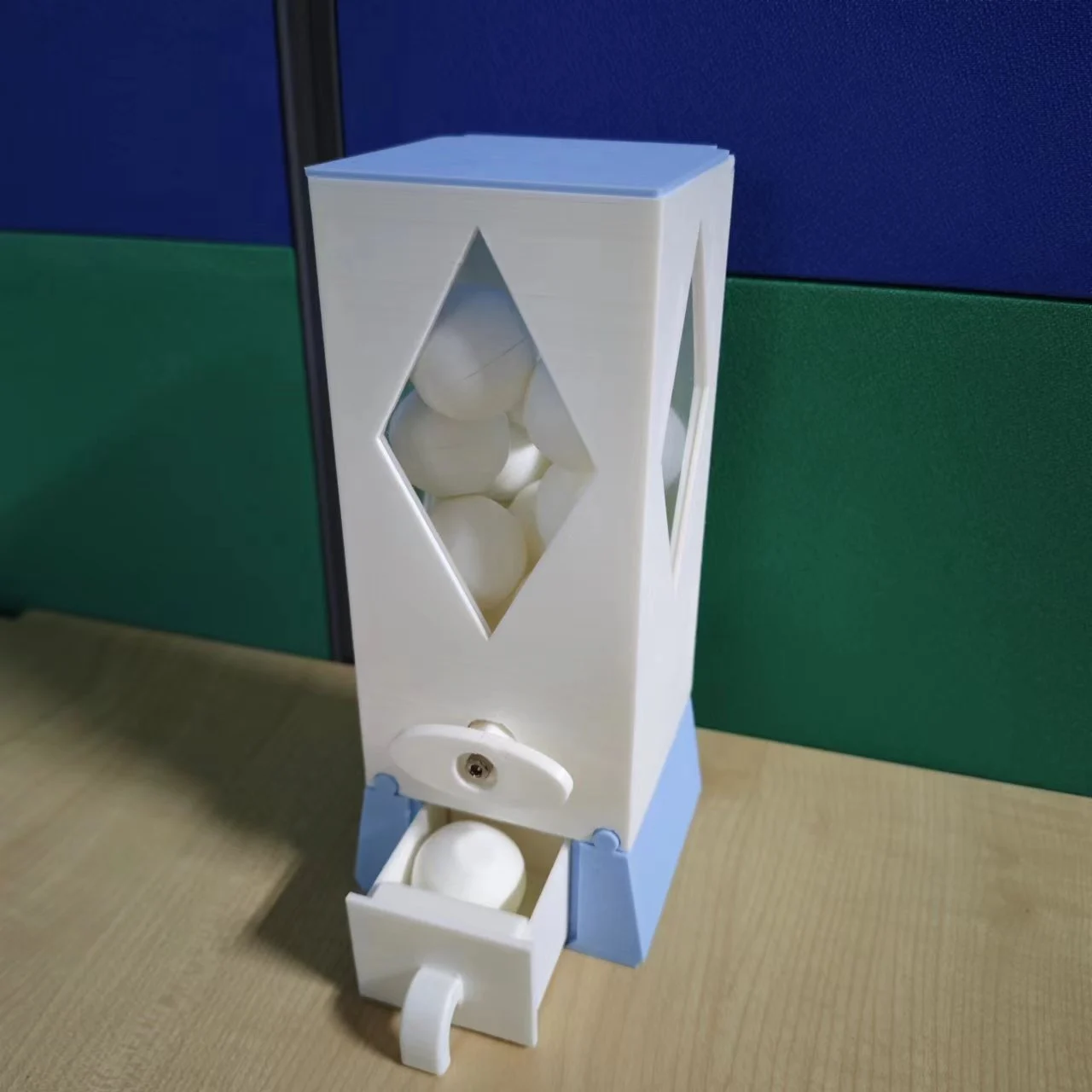Mini Gachapon Vending Machine