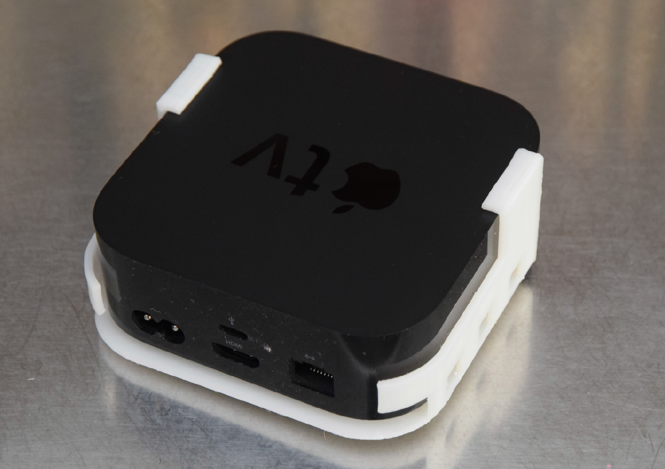 Apple TV 4K tv mount