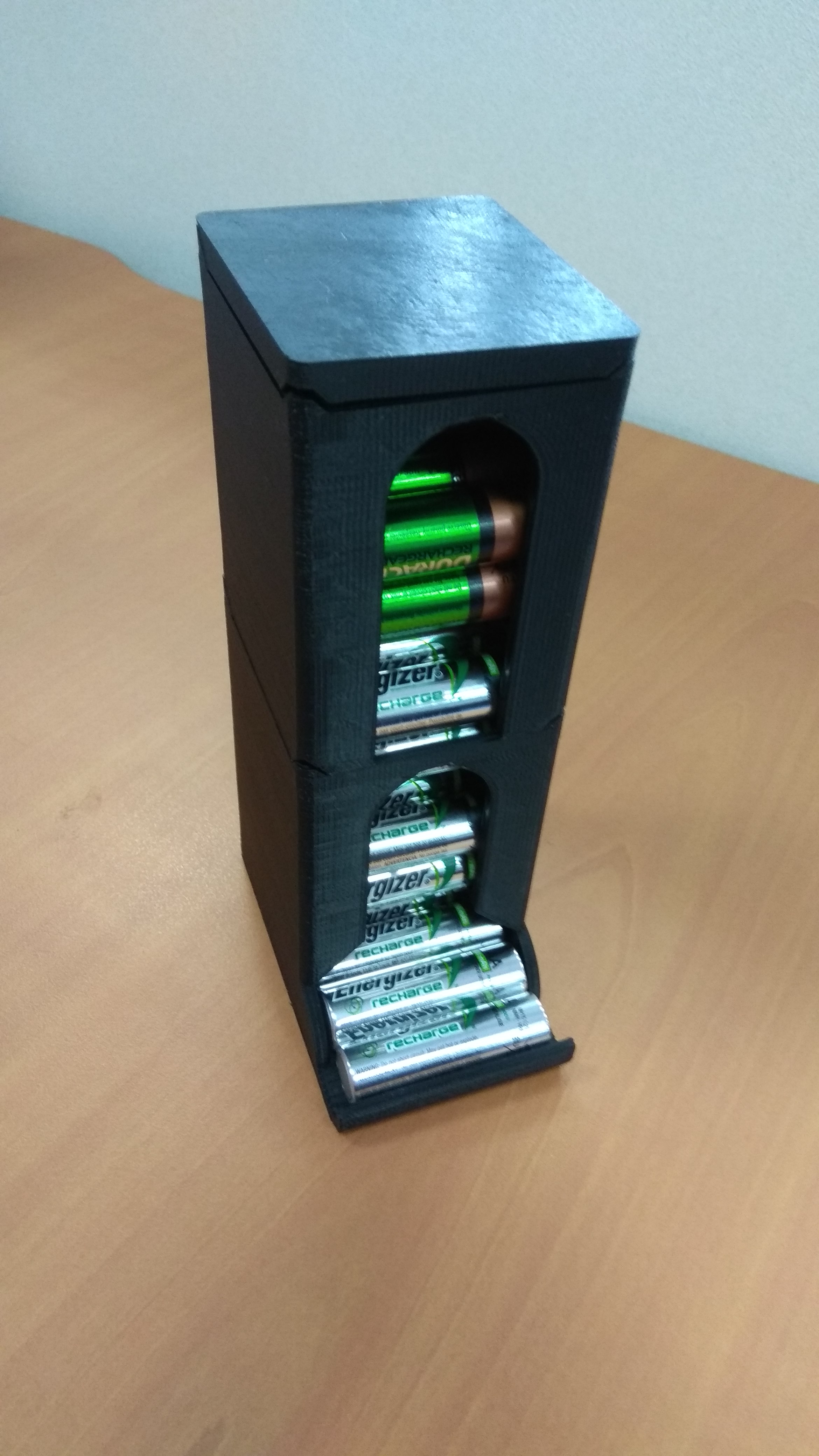 Battery_Dispenser_AA_TableTop