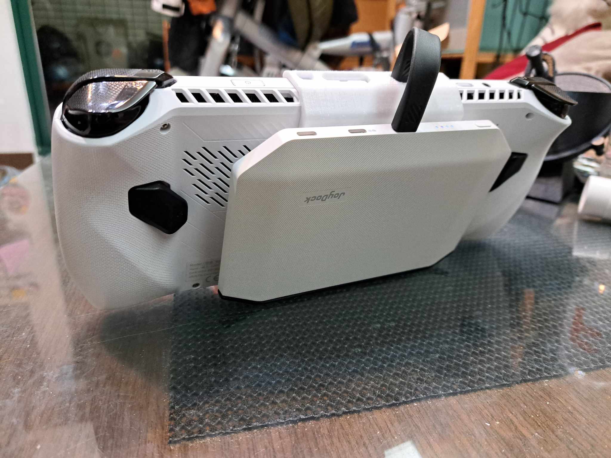 RayNeo JoyDock case for ROG ALLY
