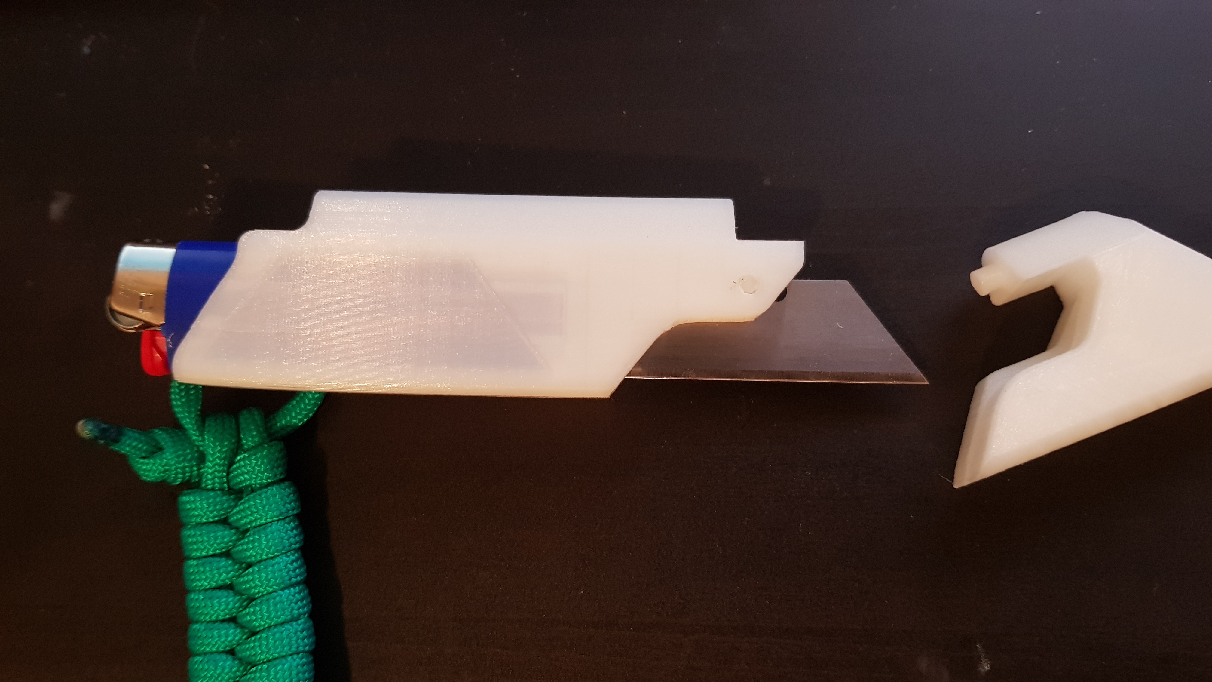 Multi-purpose survival knife - Remix