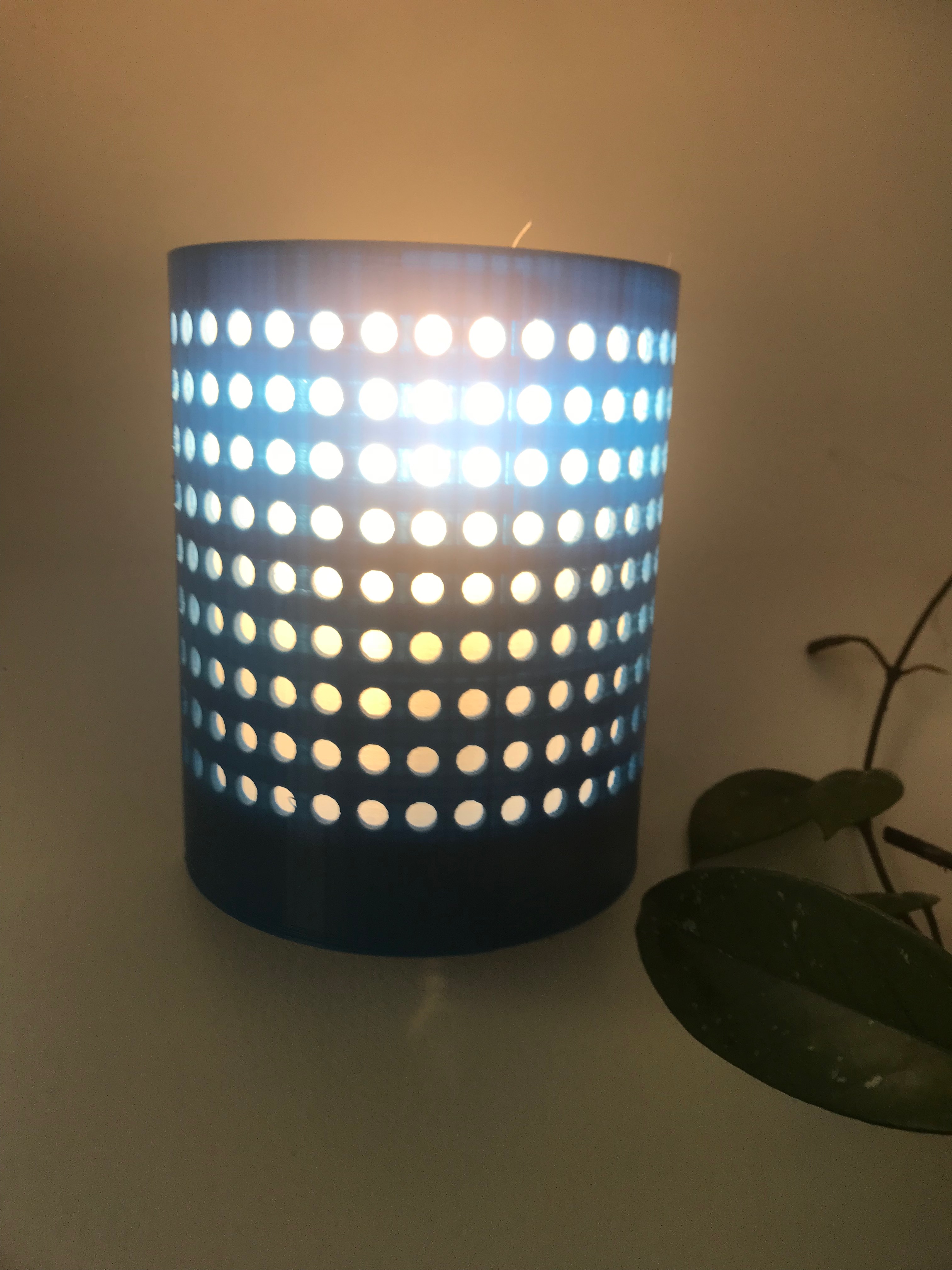 Basic wall light