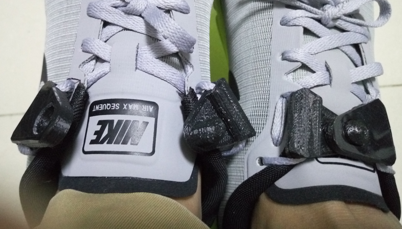 Shoe laces buckle quick lock laces buckle