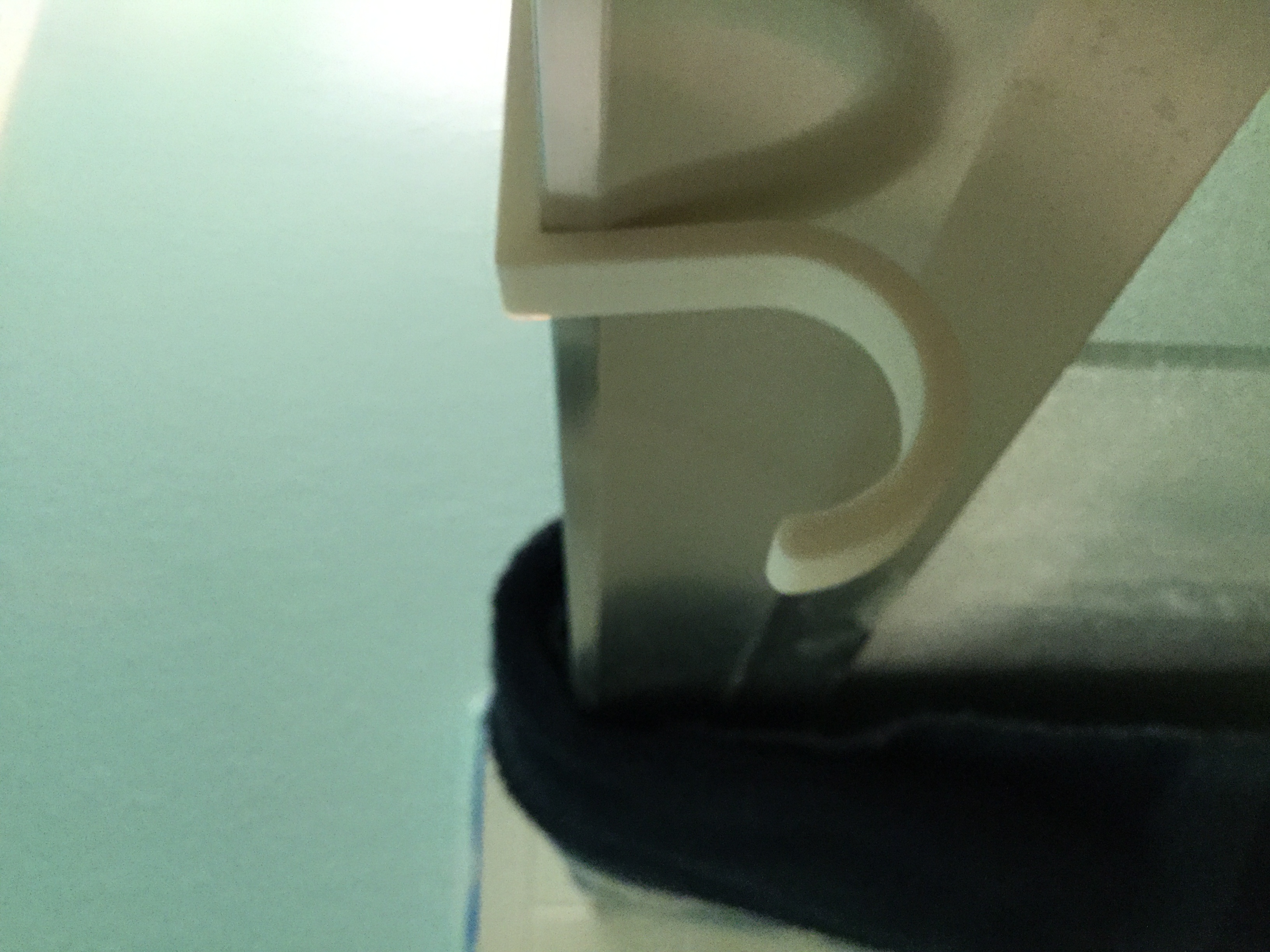 Shower hook for sliding glass door V4 var angle