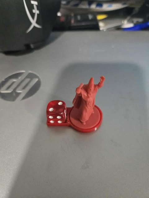 Cthulhu: Death May Die 15mm figure base with 14mm d6 holder