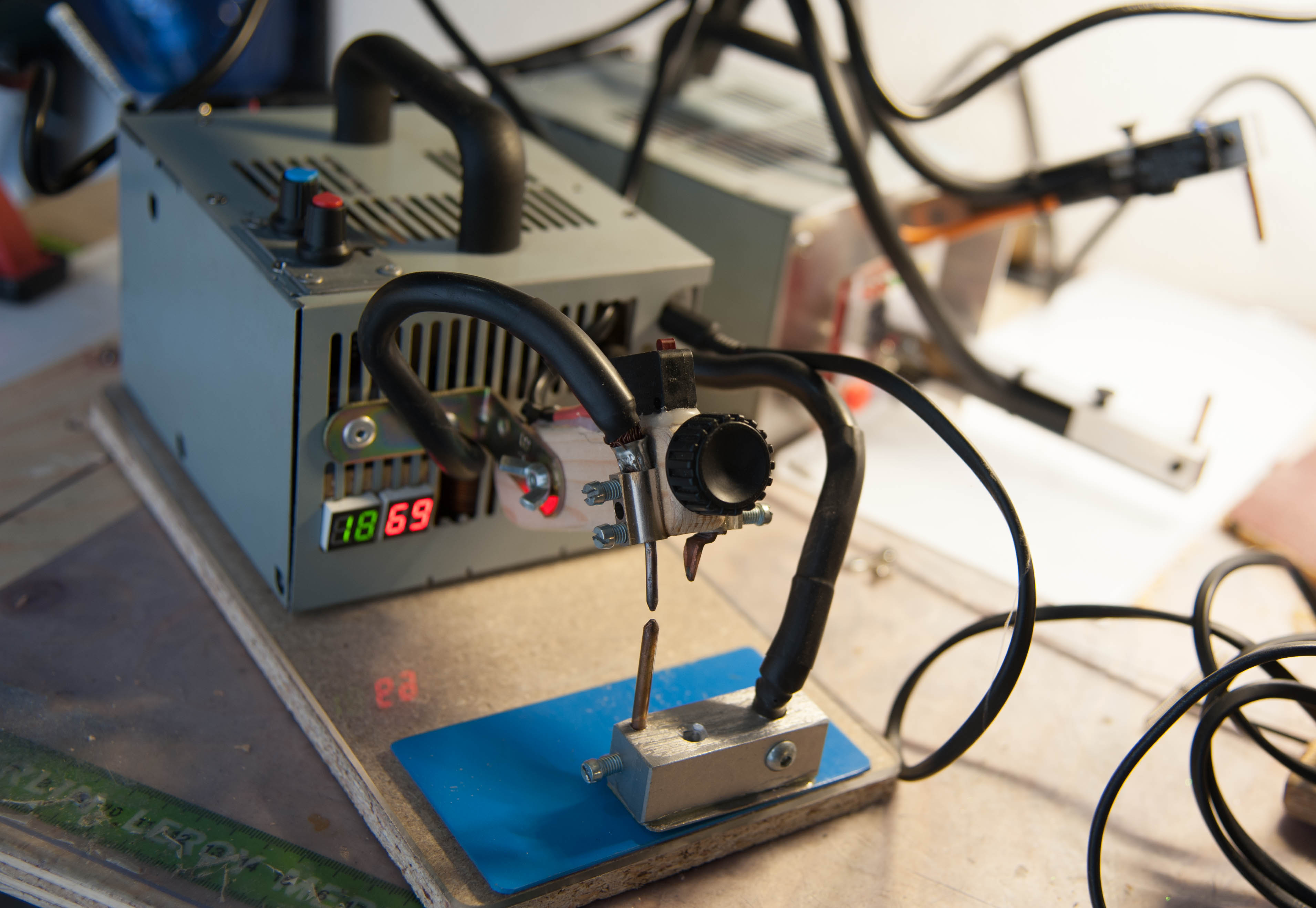Spot Welder (Soldadura por puntos)