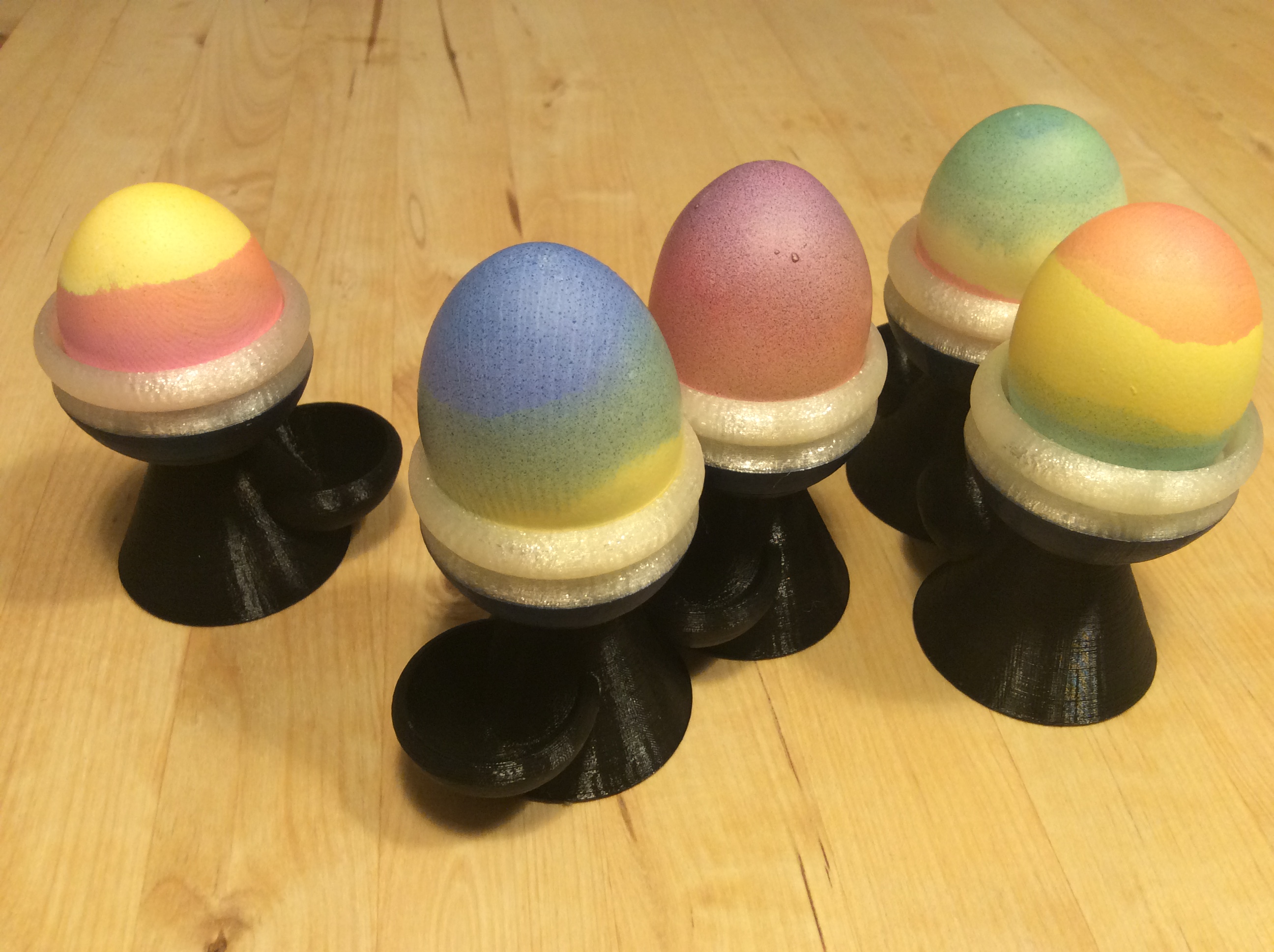 Egg cup with extra shell cup Eierbecher mit Schalenbecher