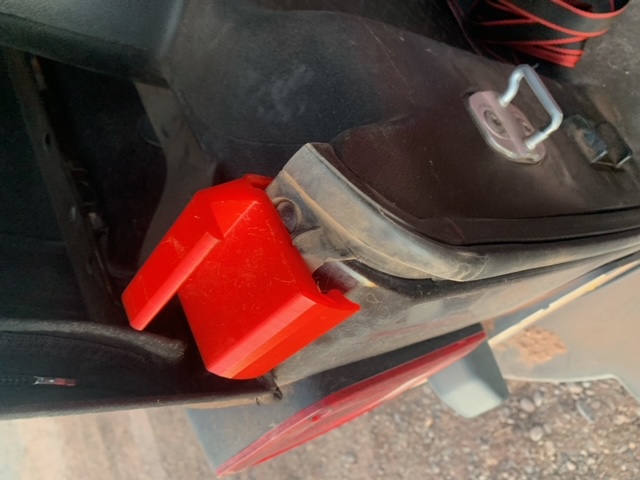 JEEP JK JKU tailgate bar retainer (for soft top