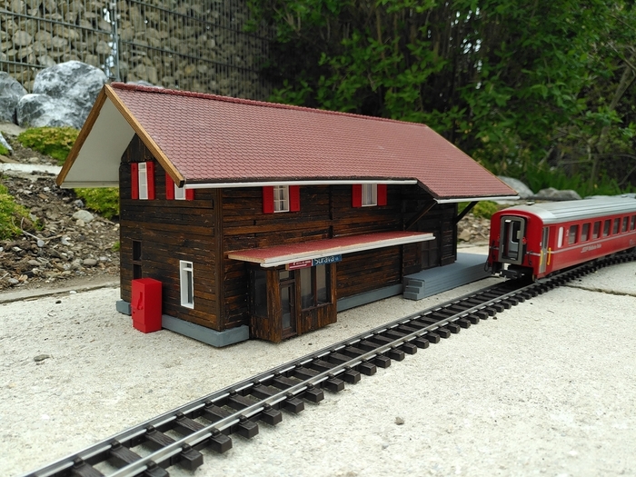 RhB - Bahnhof Surava - Fenster, Türen und Dachrinnen (1:45 - 0 scale)