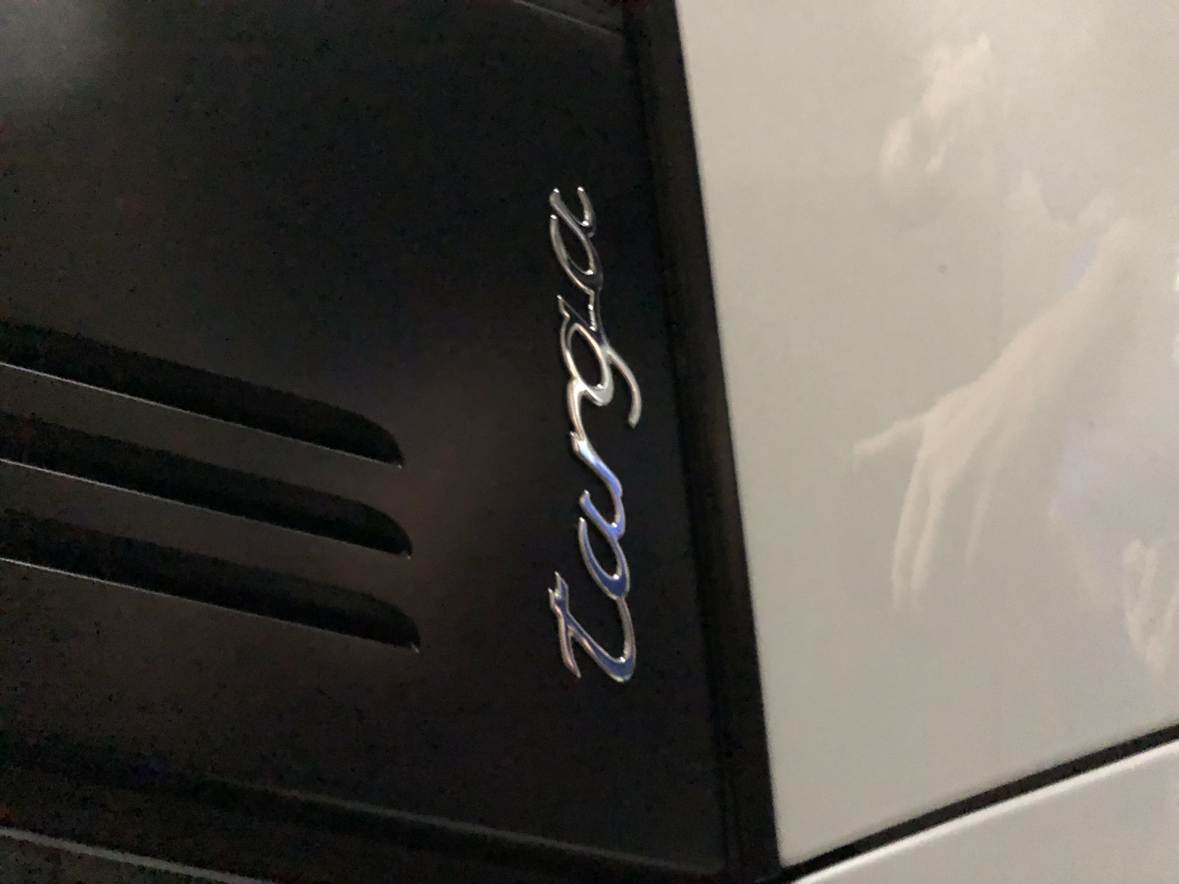 Porsche 911 Targa emblem cover