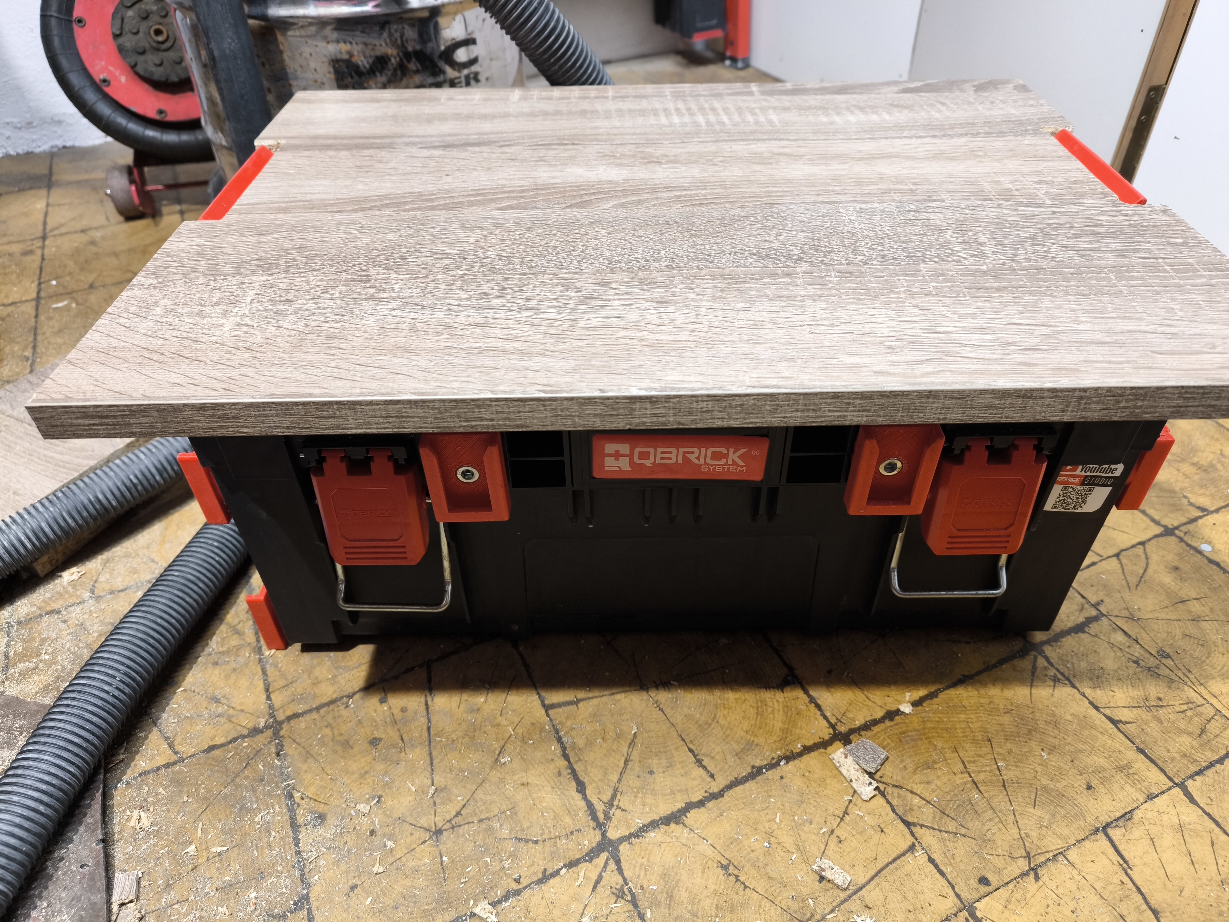 QBRICK PRIME adapter for worktable