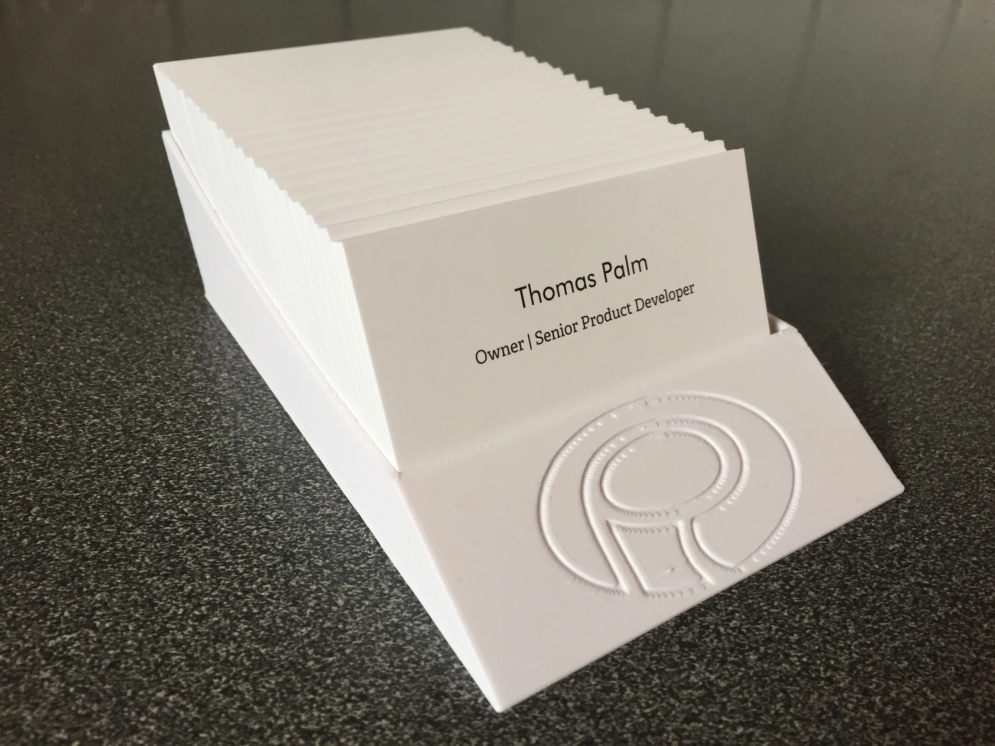 Palmiga Business Card Stand