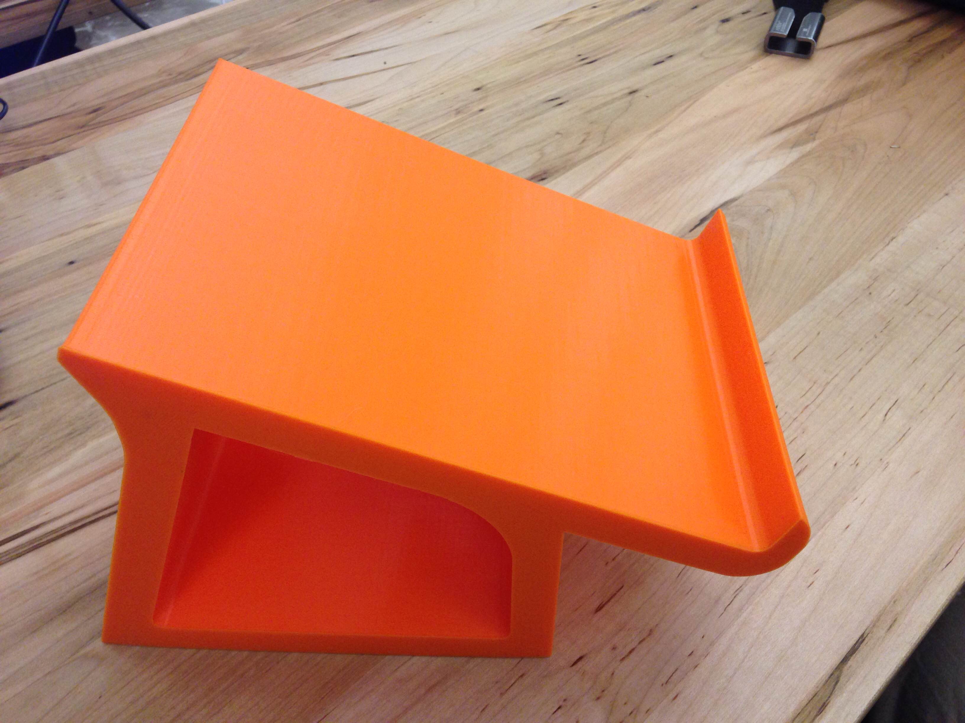 Space-Saving MacBook Pro Stand