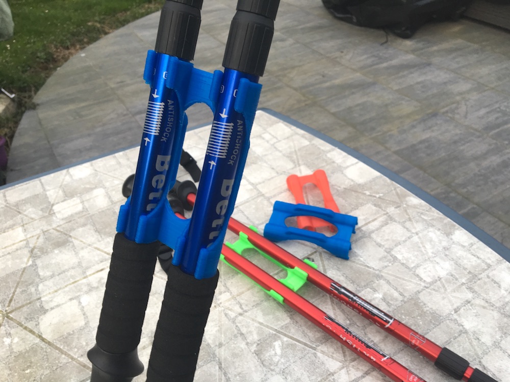 porte batons de marche ou ski