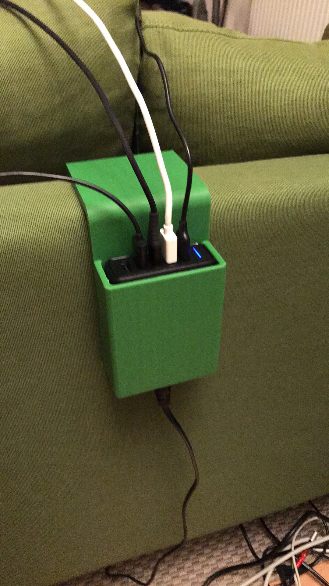 Anker Charger + Ikea Kalrstad Back Mount