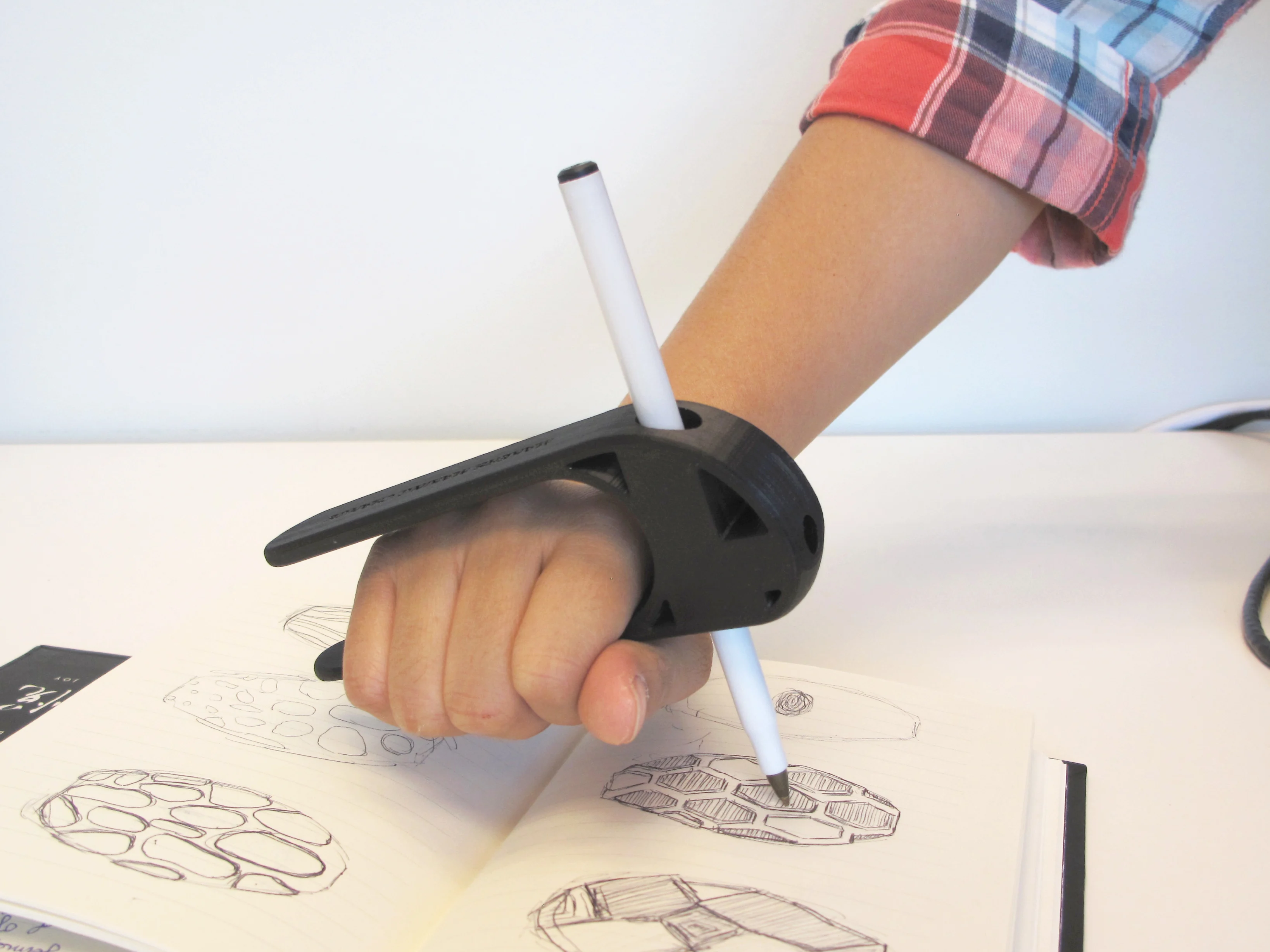 Palm Pen Holder
