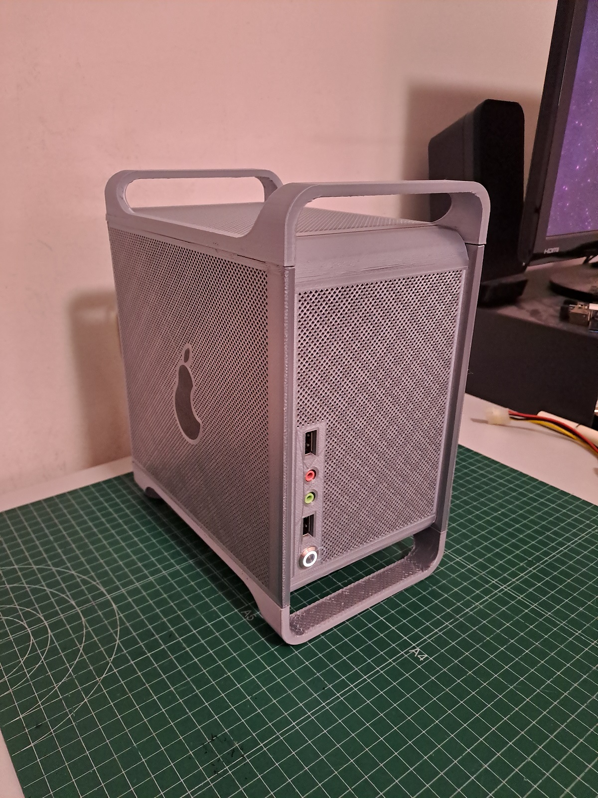 Mac Pro MINI-ITX PC case