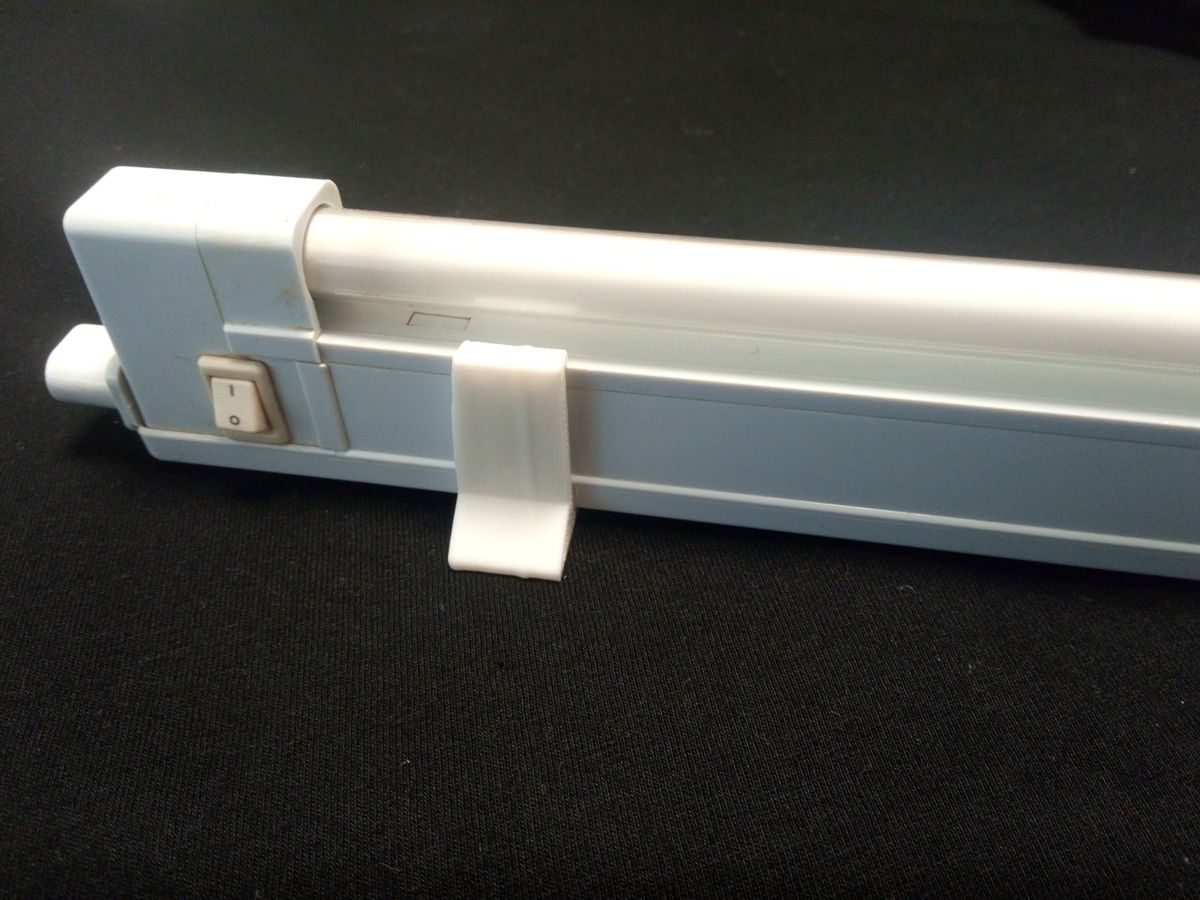 Fluorescent Light Holder