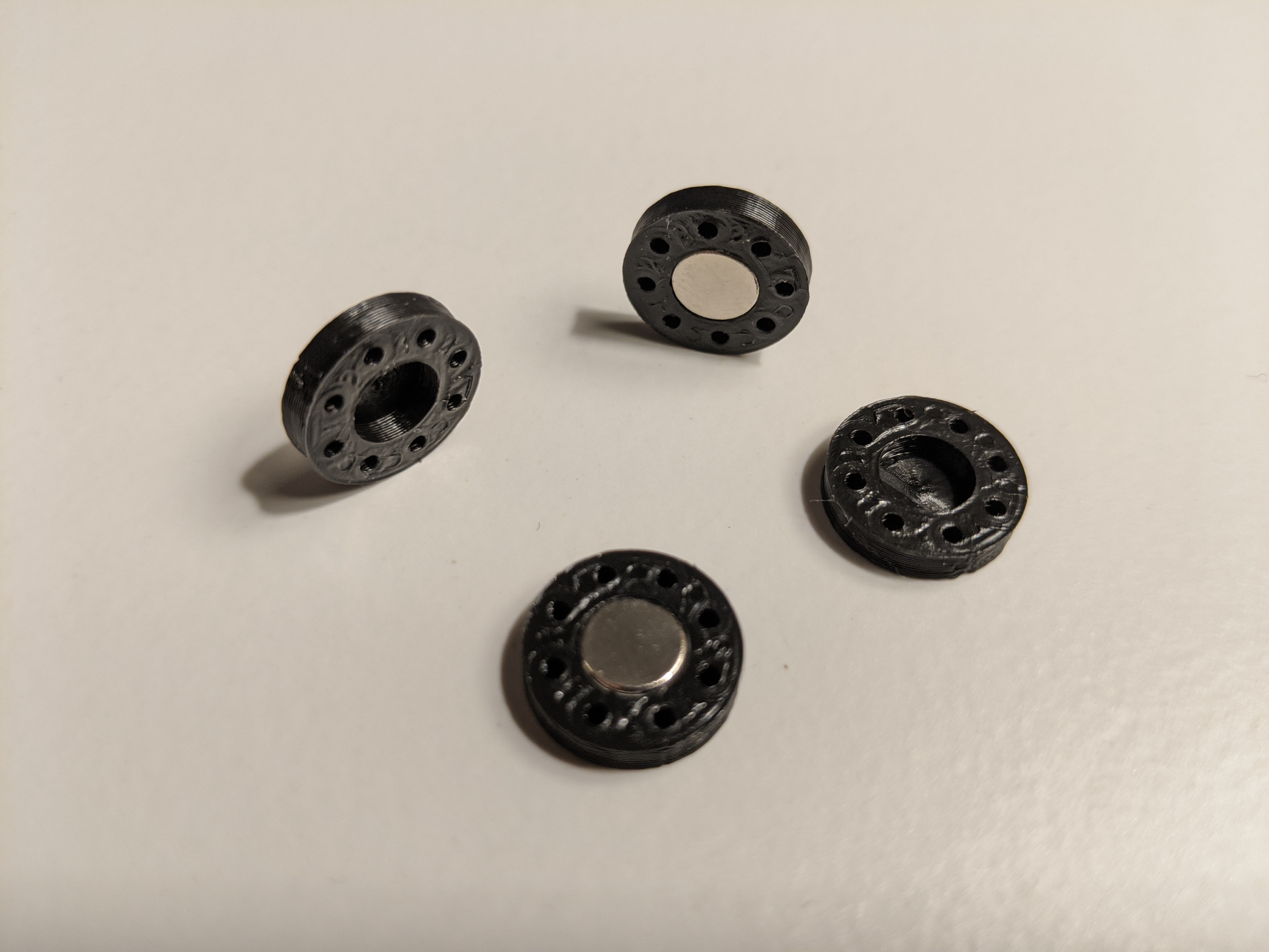 Magnet Button