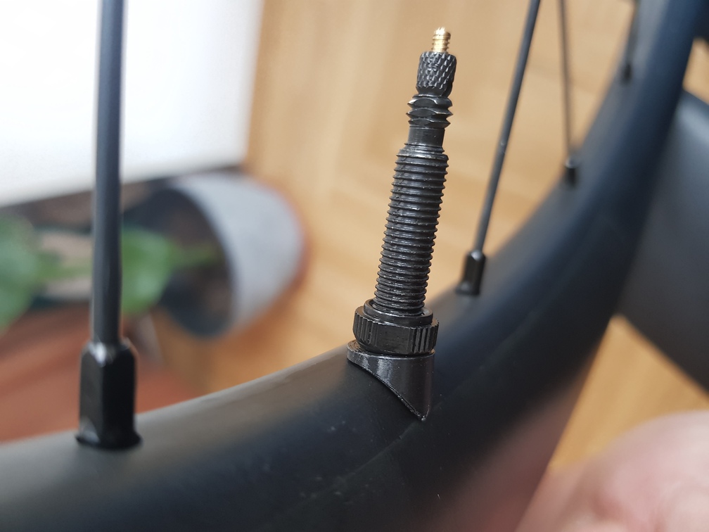 Asymmetrical Valve Washer