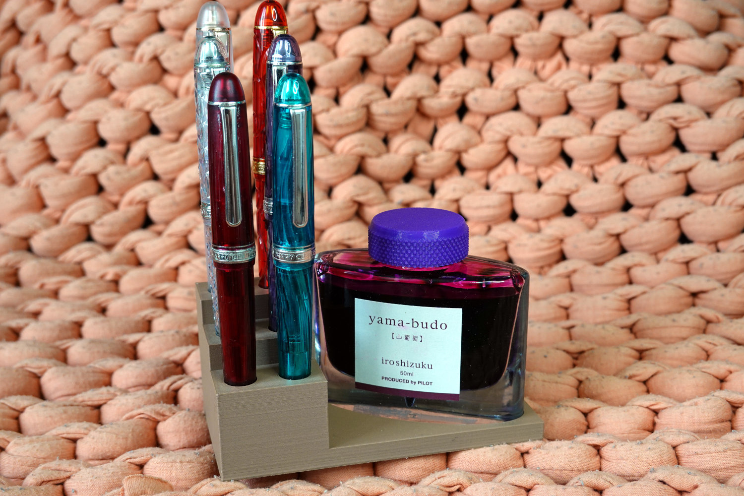 Fountain pen holder & ink bottle display