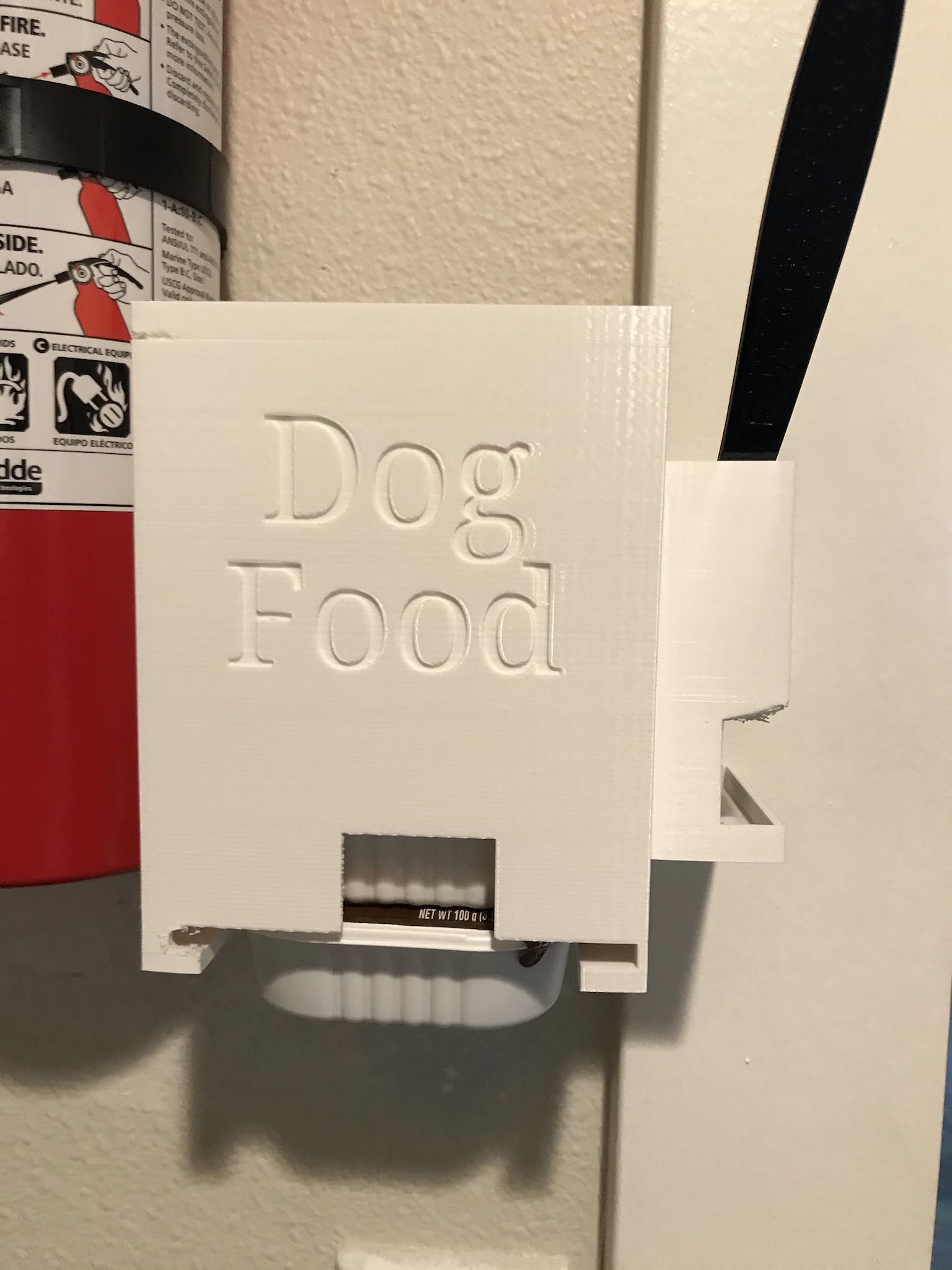 Cesar's Wet Dog Food Dispenser