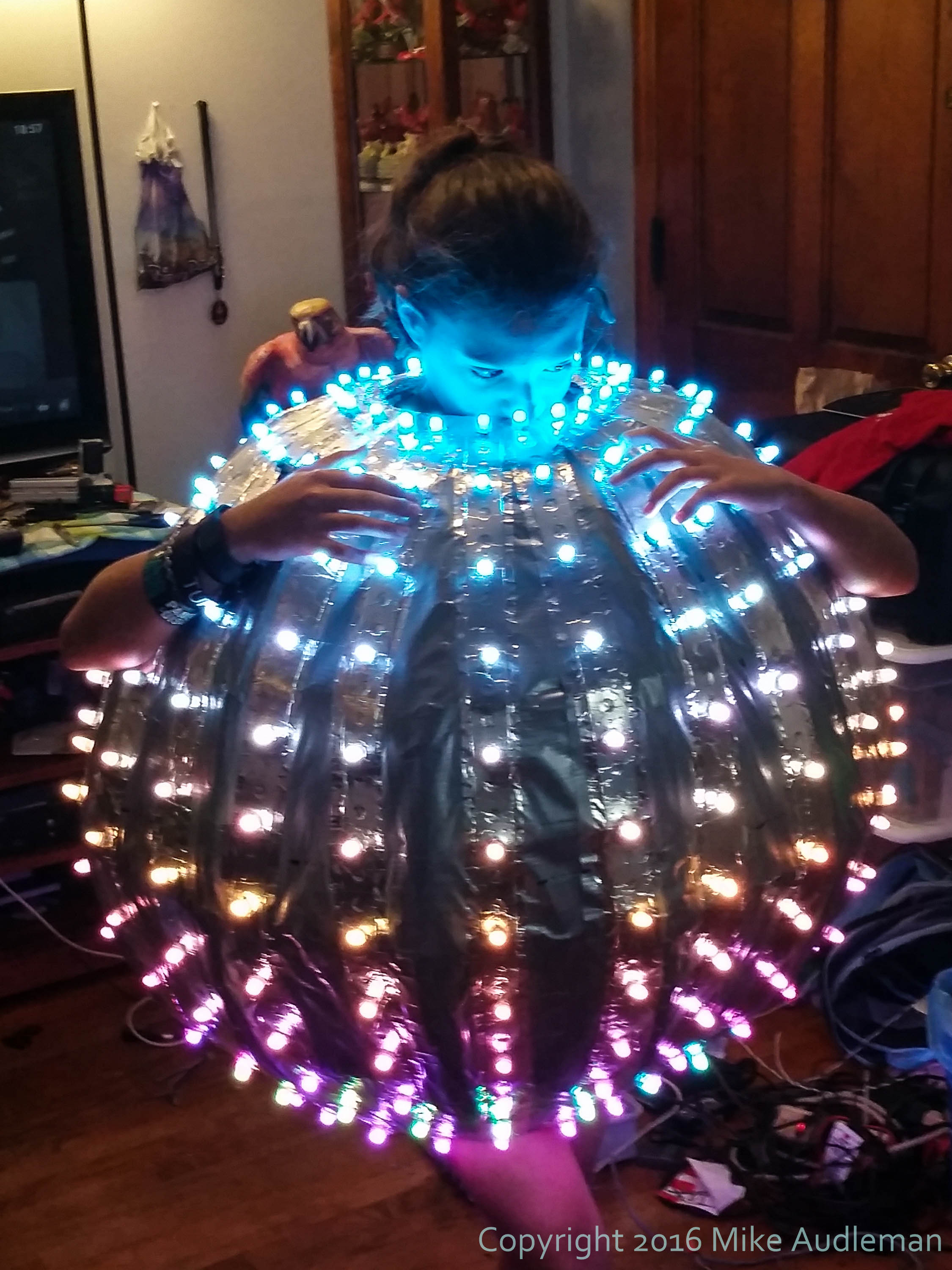 Disco Ball powered by Drone Battery and Raspberry Pi
