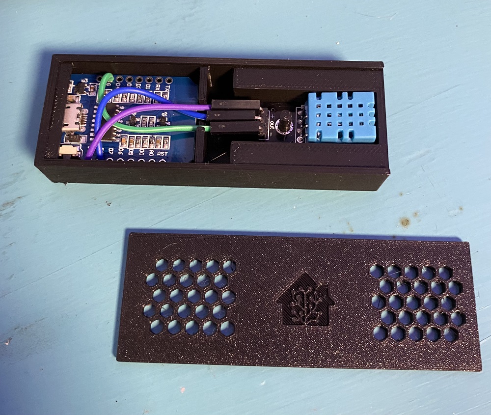 ESP8266 and DHT11 Case
