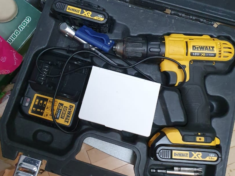 Parametric tool box (organizer) for DeWalt 18V XR drill driver kitbox (120x88x60mm)