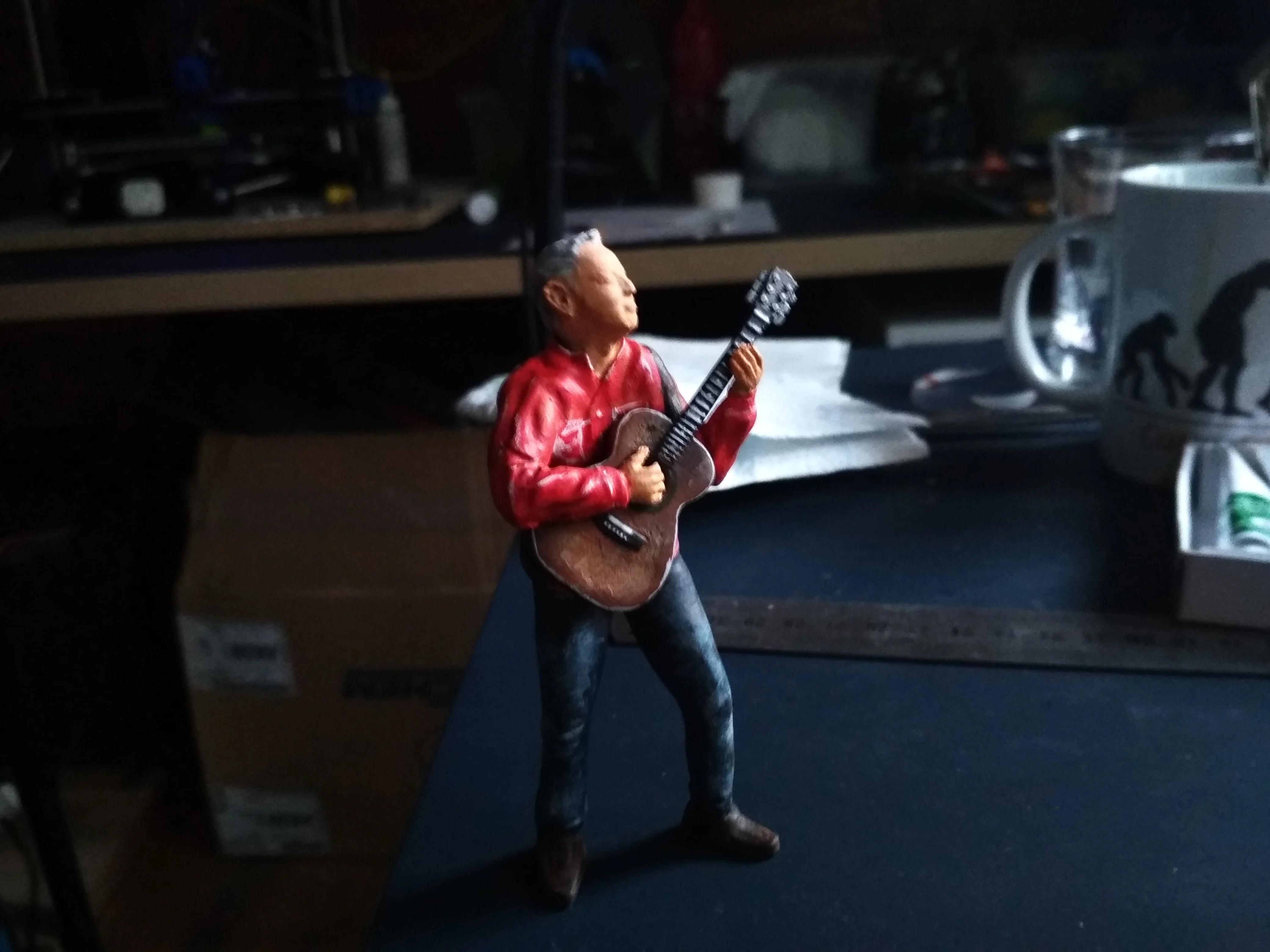 Tommy Emmanuel figurine