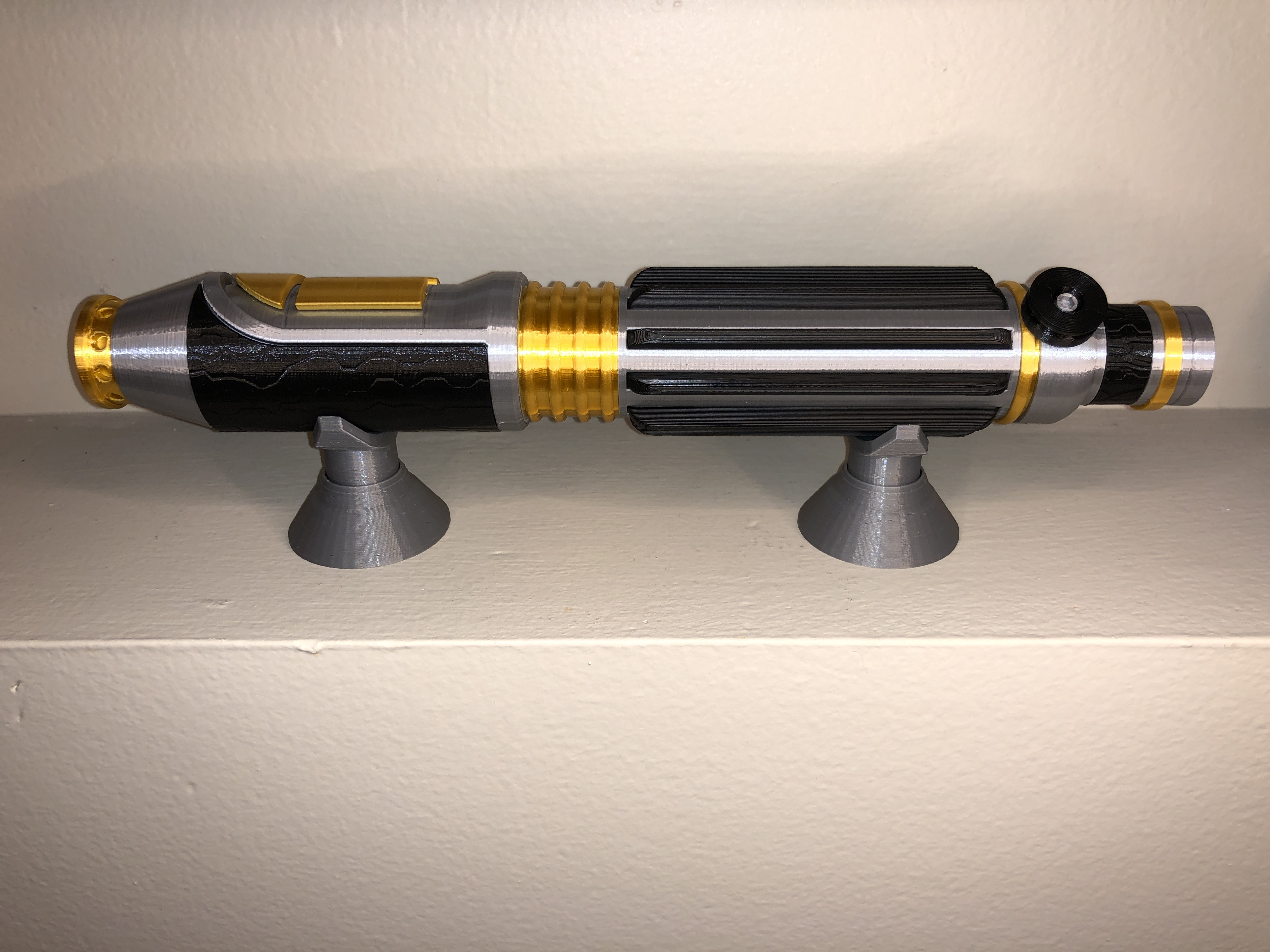 Wider Grips for Mace Windu's Lightsaber