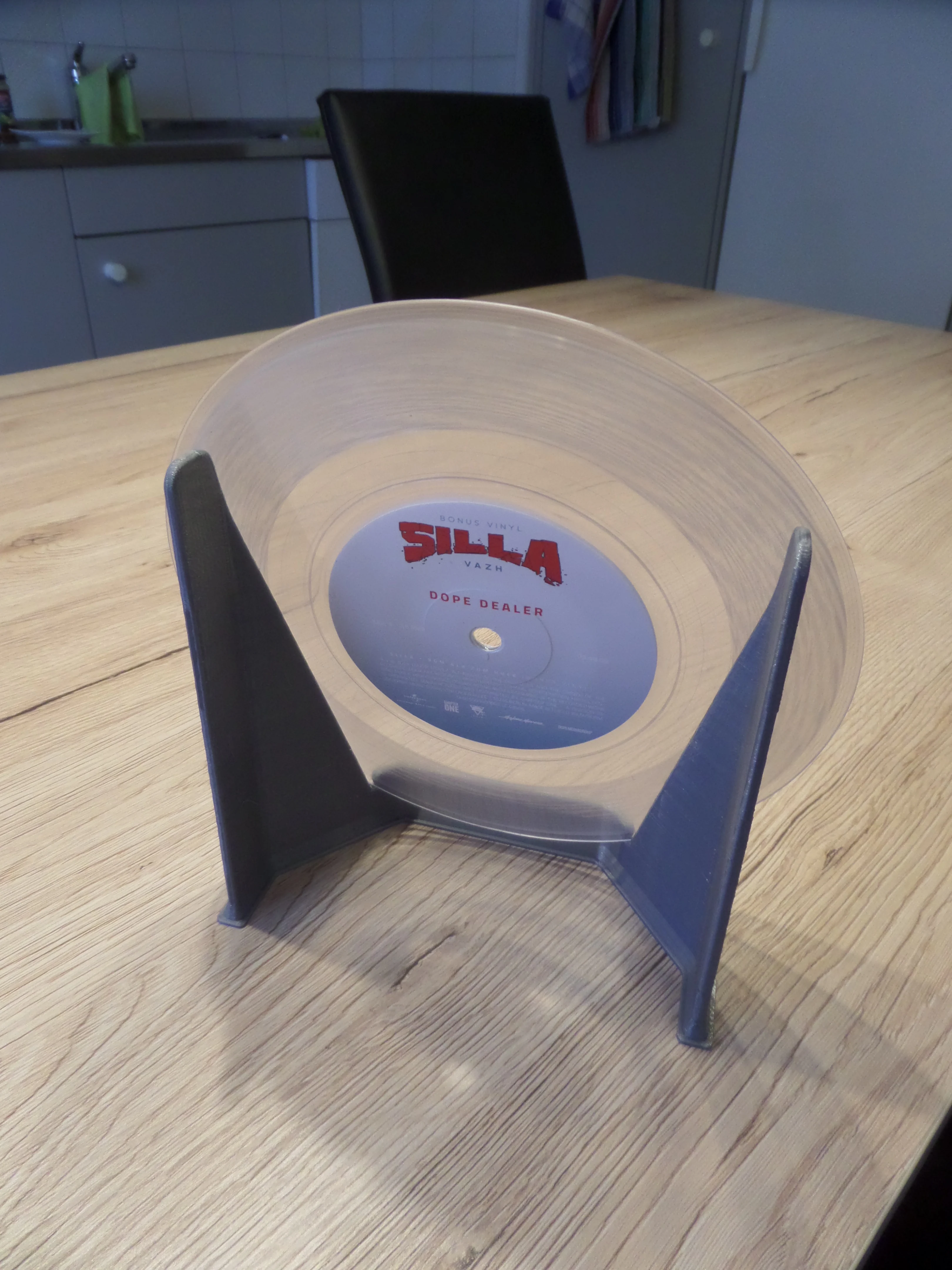 Vinyl record holder