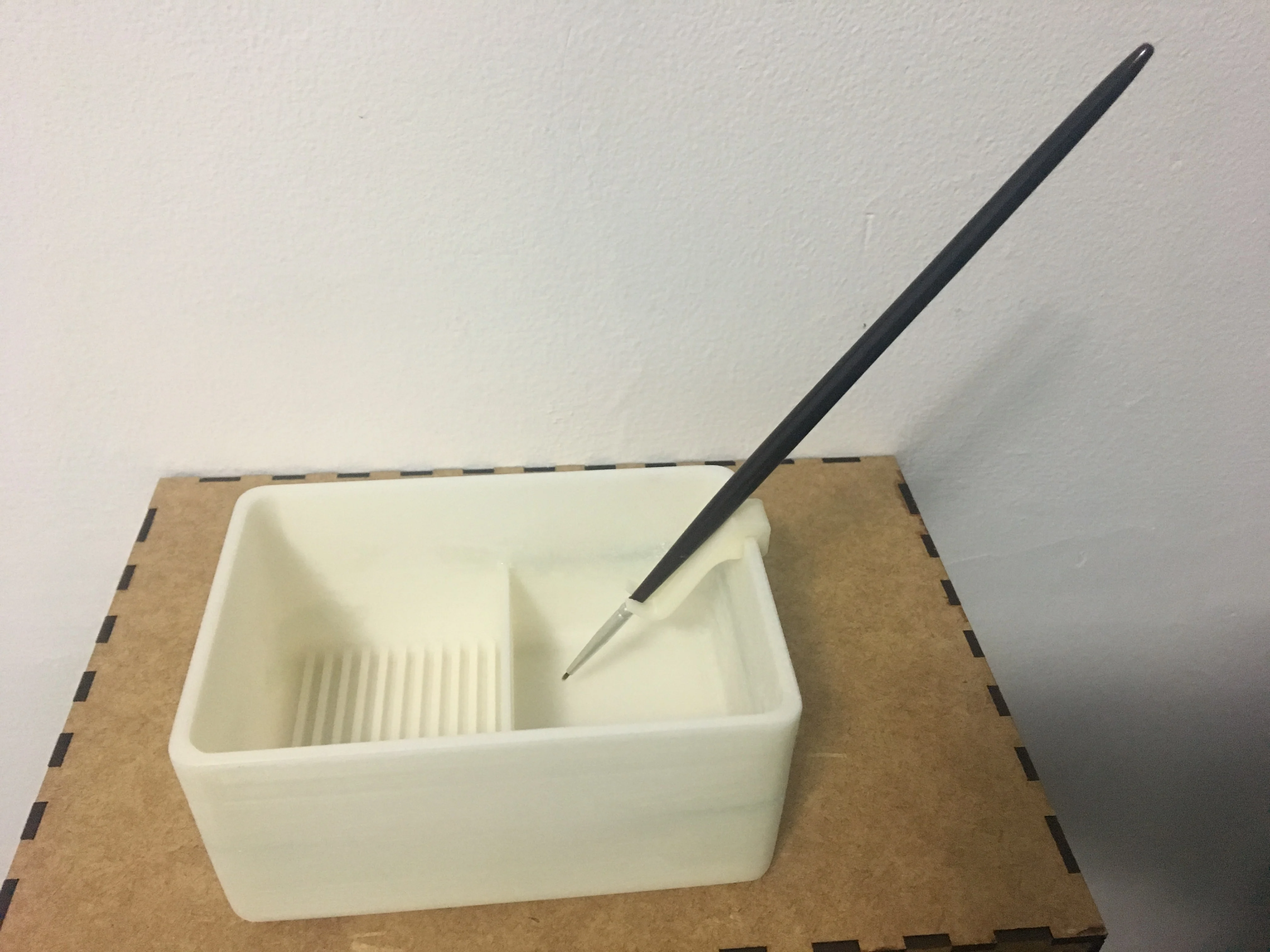 Paint Brush Cleaner