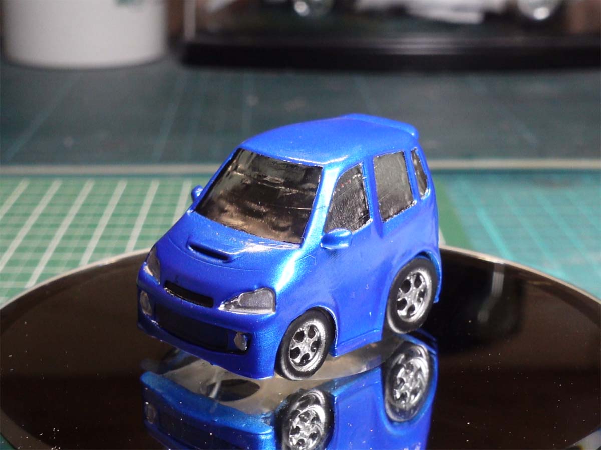 DAIHATSU yrv deformed