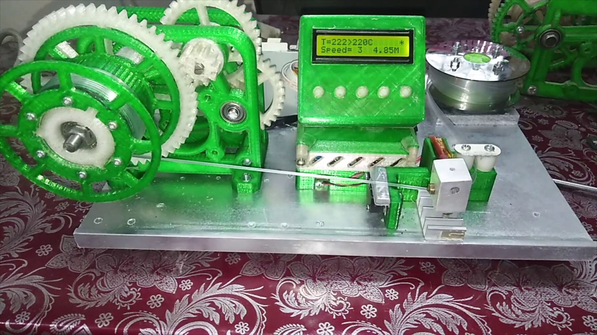 PET PLASTIC FILAMENT RECYCLER