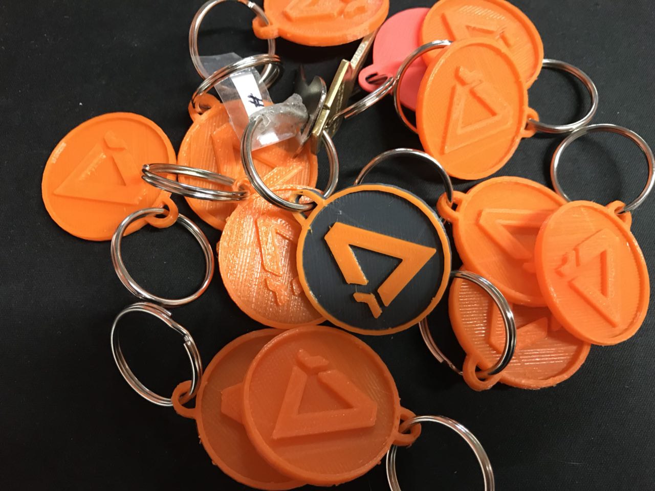 dagoma badge & goodies