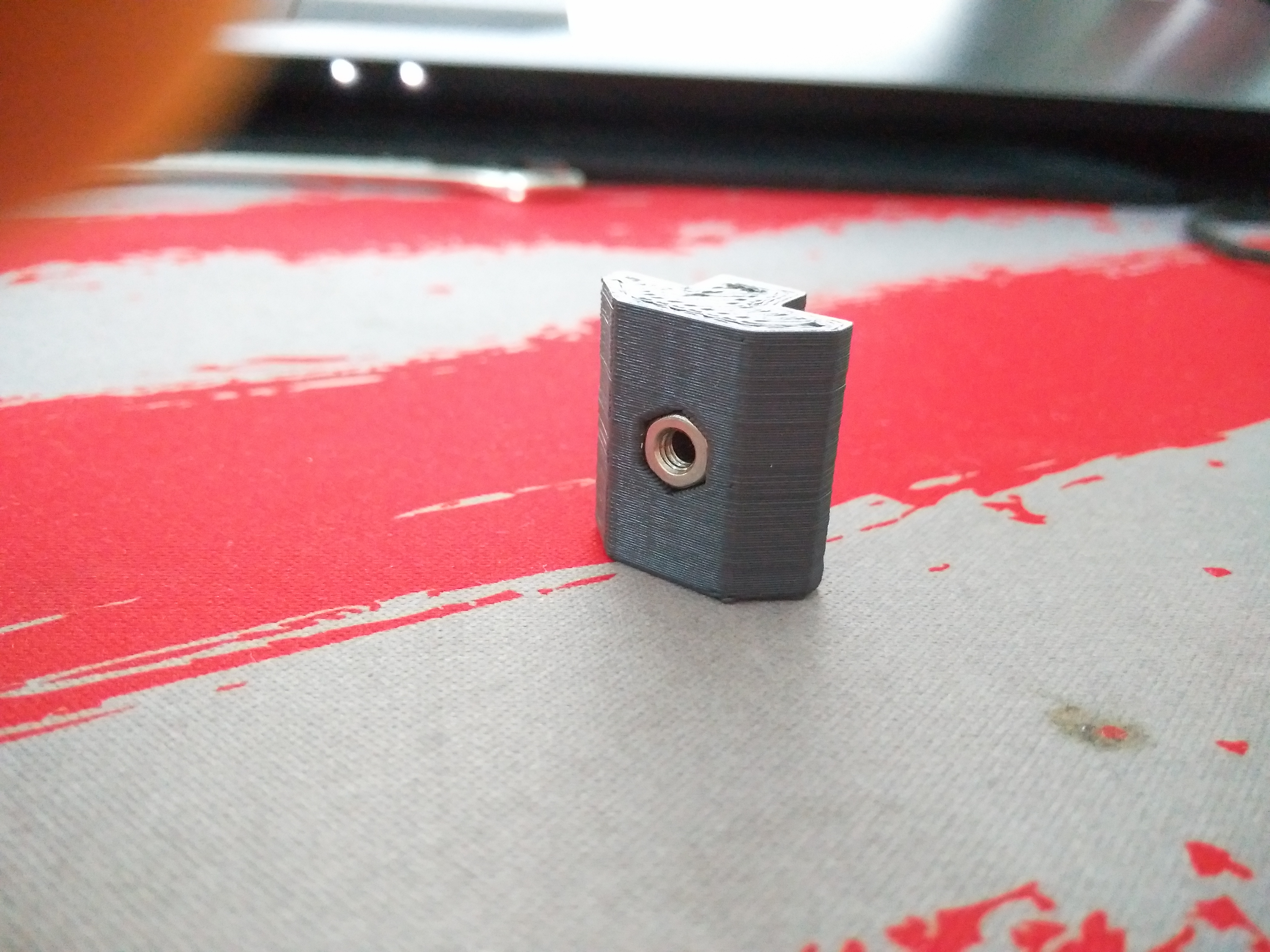 Tnuts M3 profil 4040