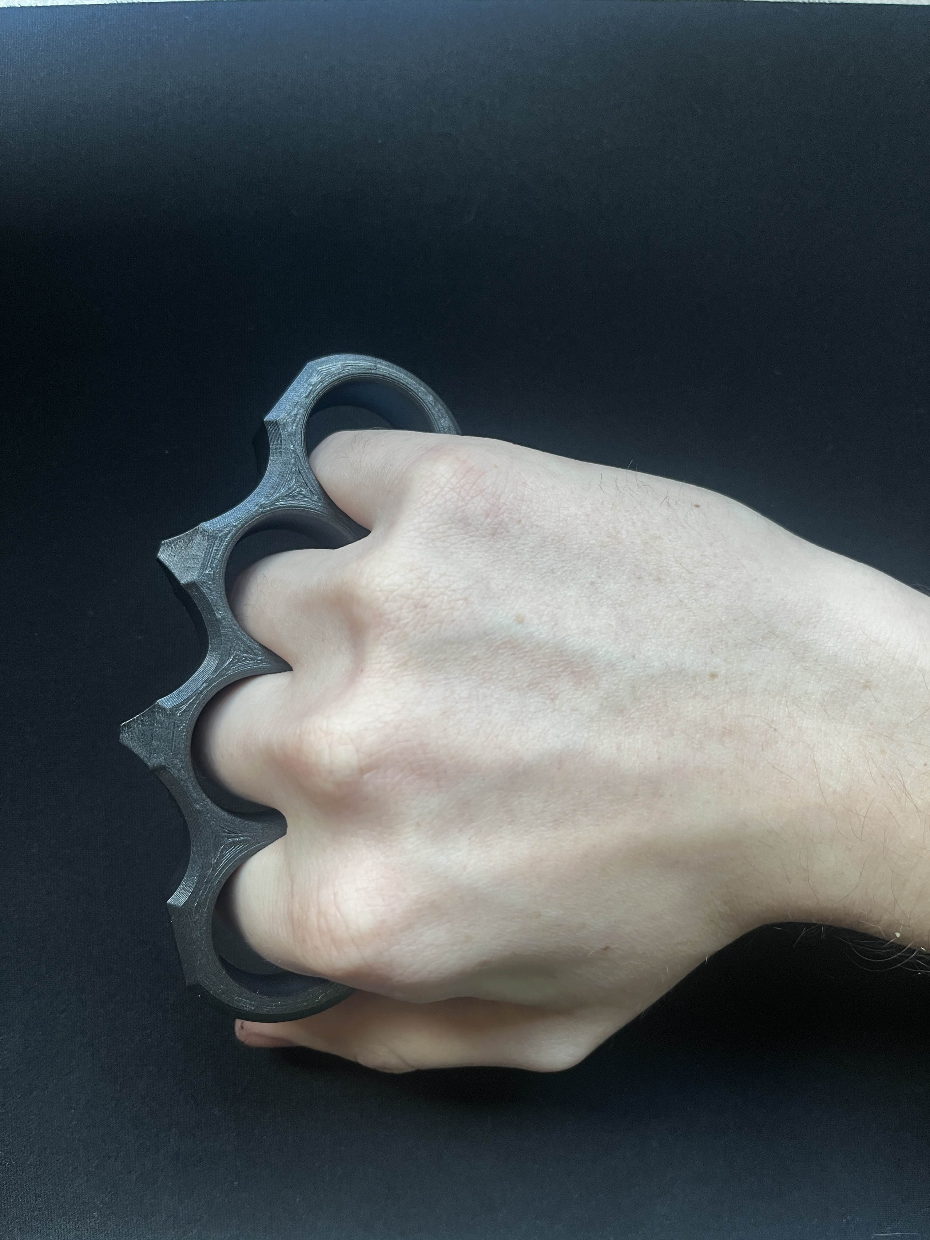 Knuckle Dusters (prop)