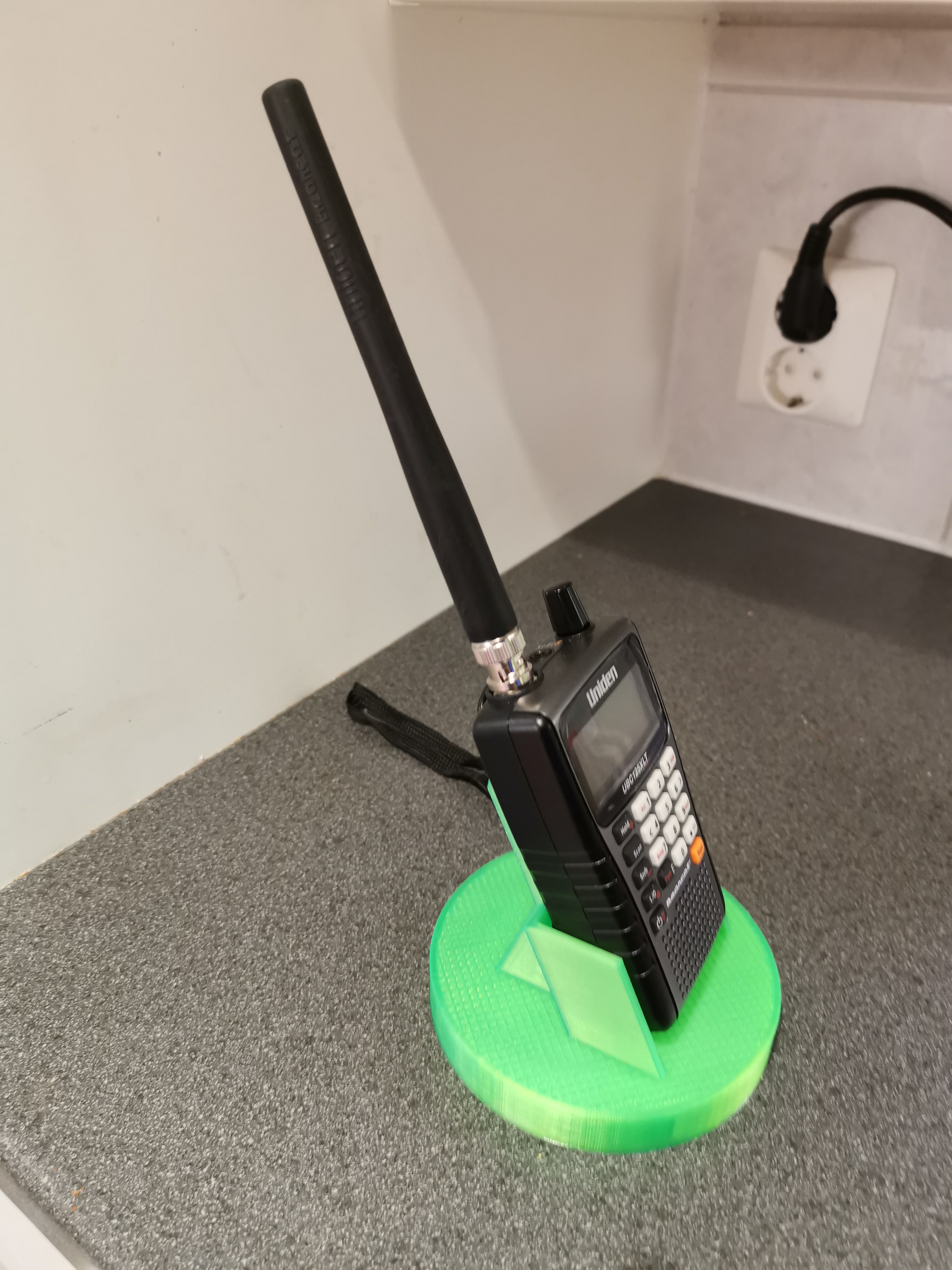 Stand for Uniden Bearcat UBC125XLT
