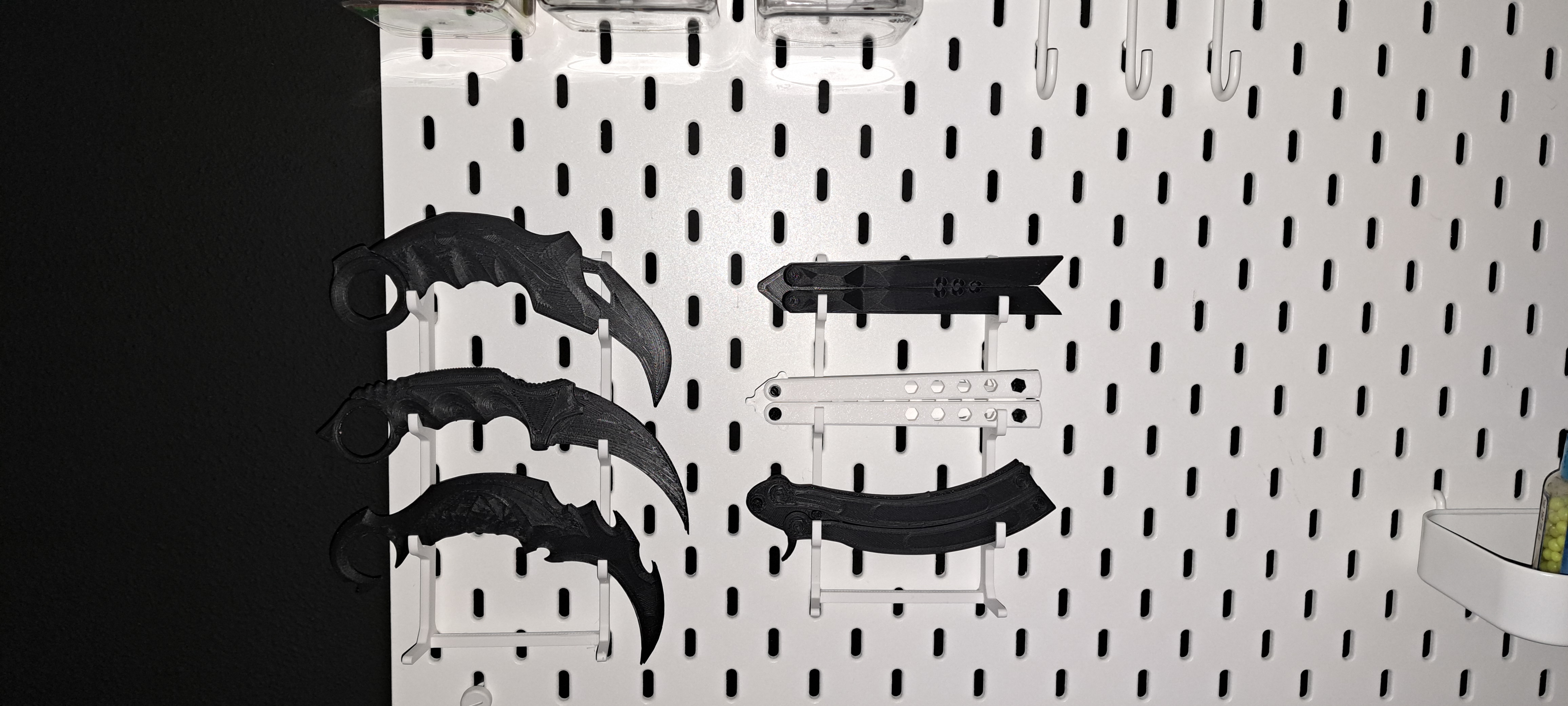 Karambit and Butterfly knife holder