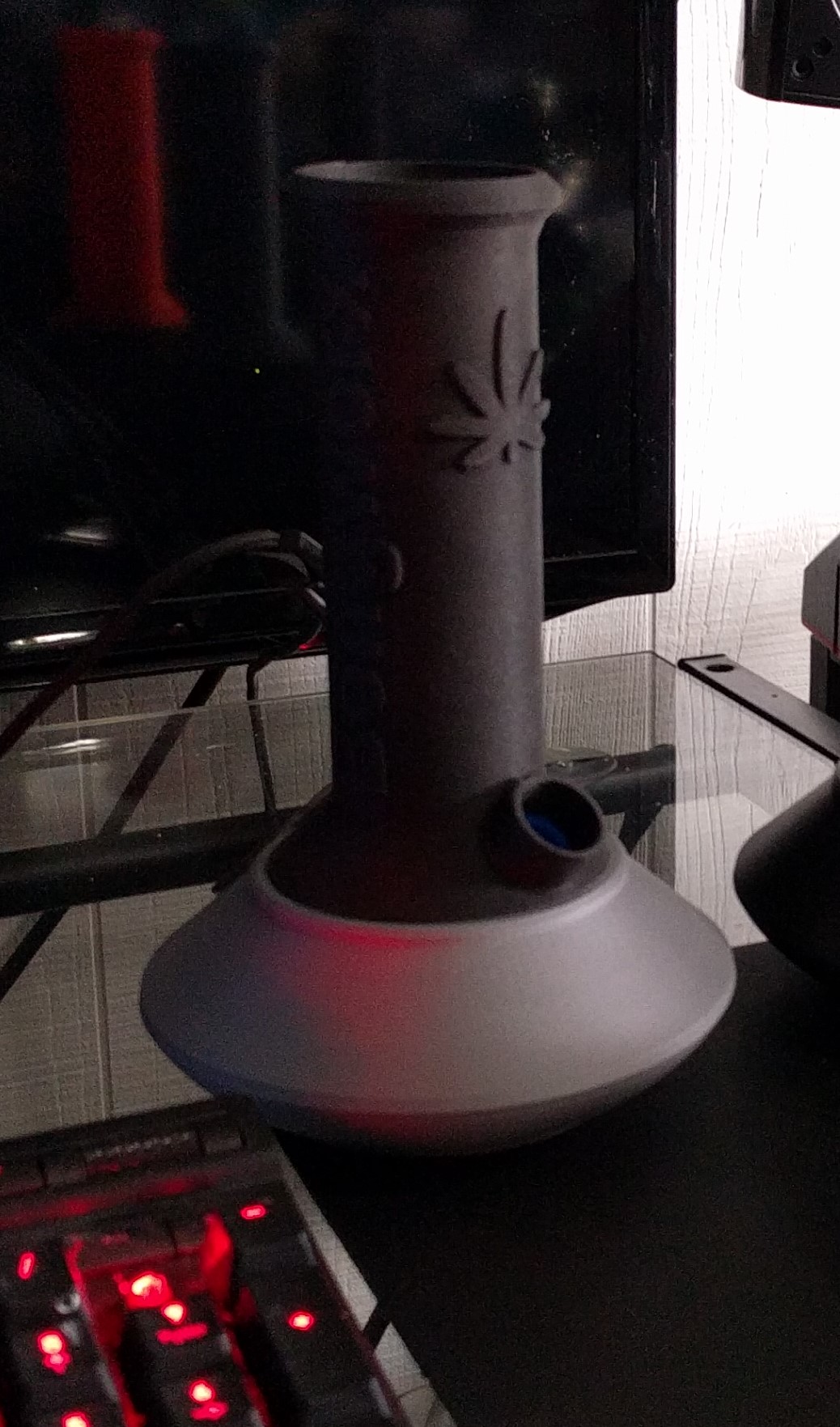 Black Edition Water Pipe w/ Quad Pull Matrix & Ice Tray
