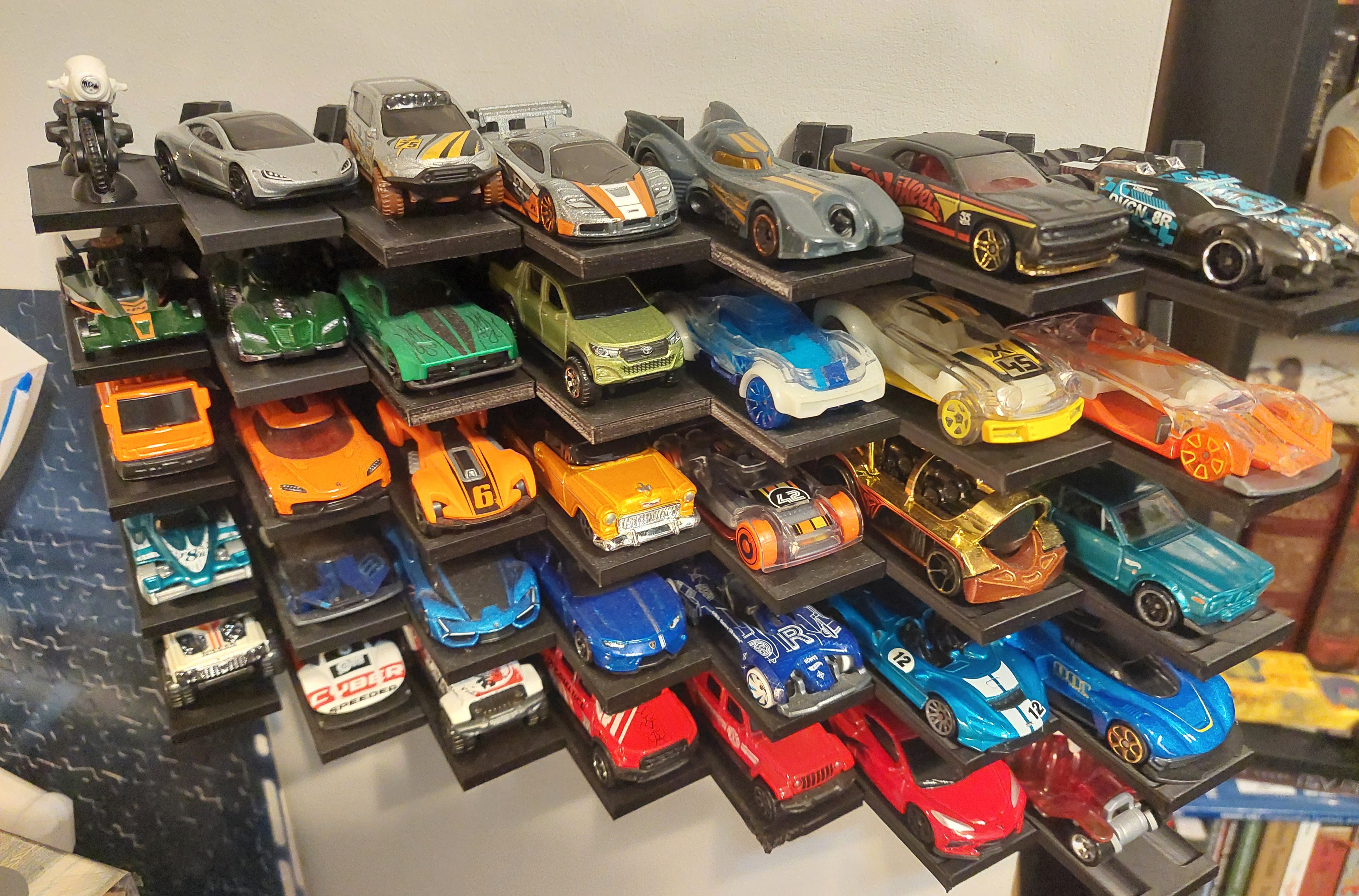 Hot Wheels Wall Tower / Display Rack - Angled