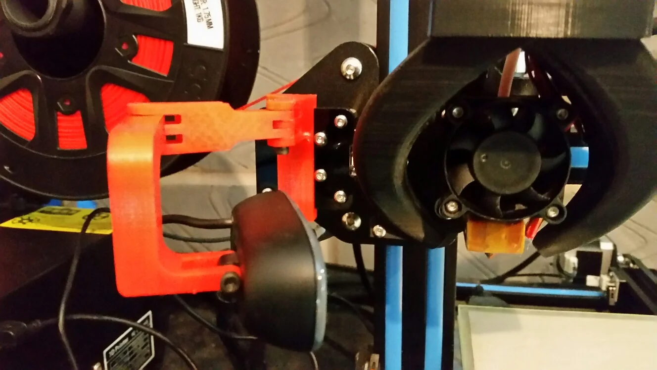 Articulated Z mounted web cam