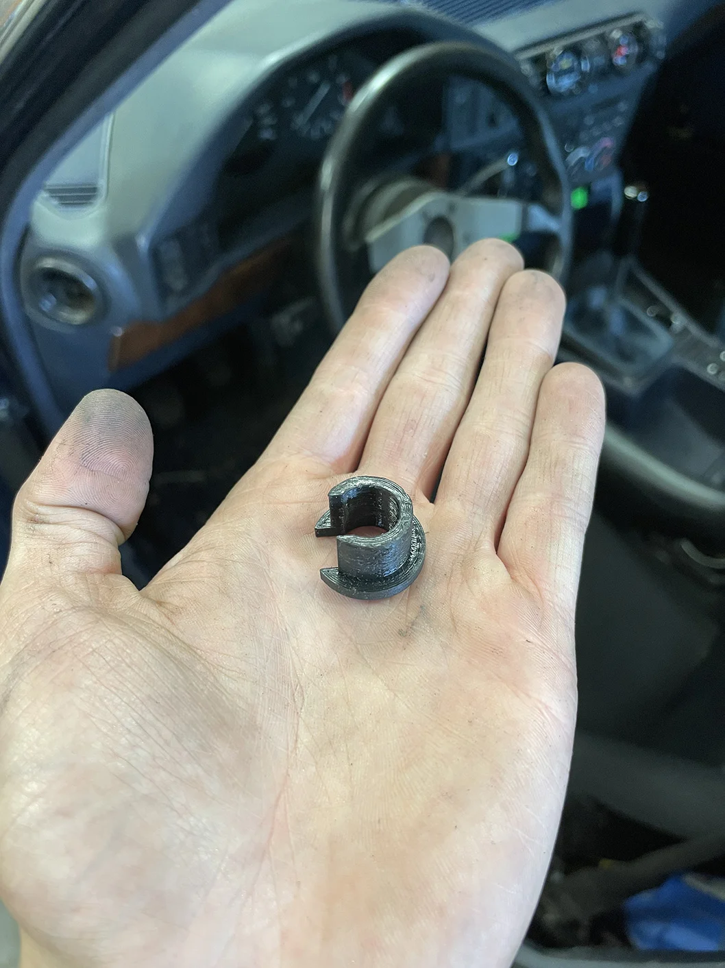 BMW e34/e32 gas pedal bushing
