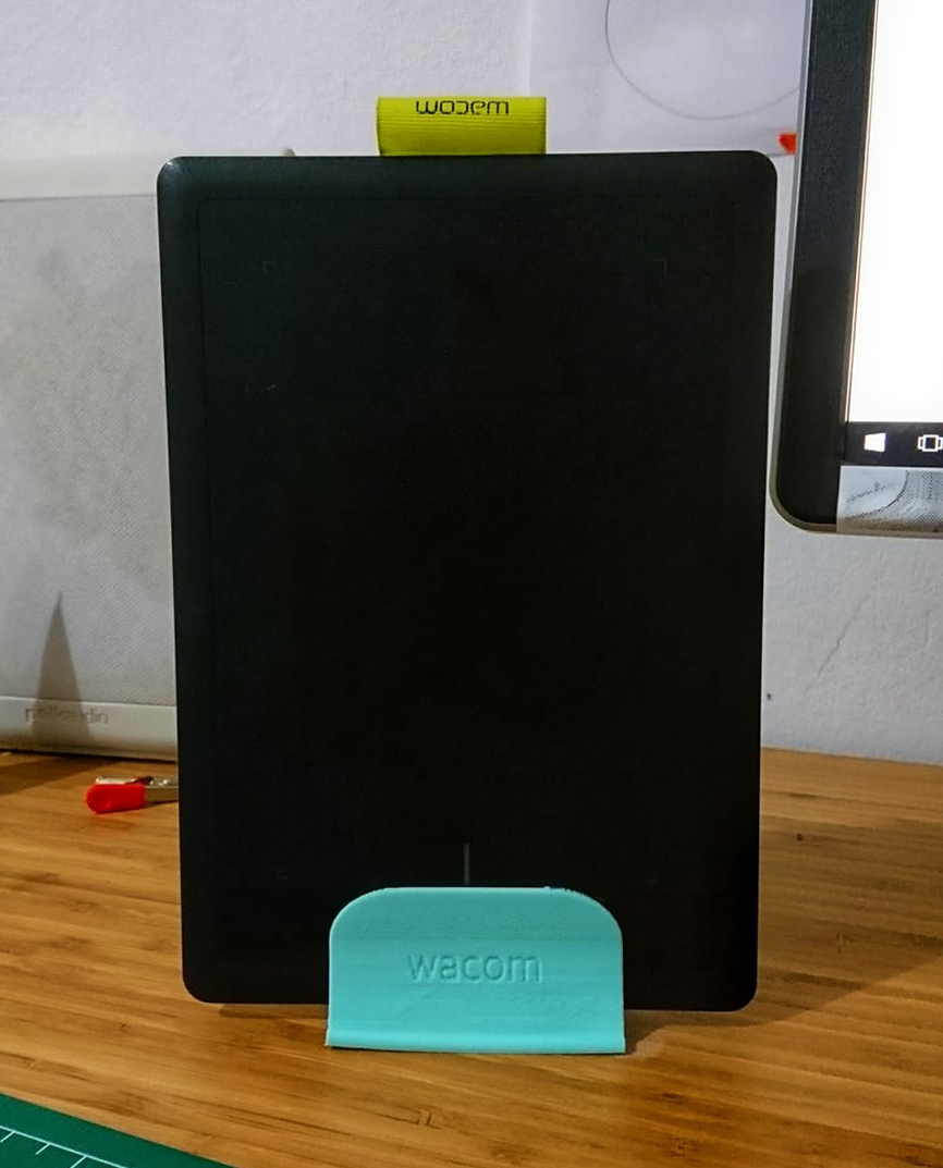 Wacom tablet stand