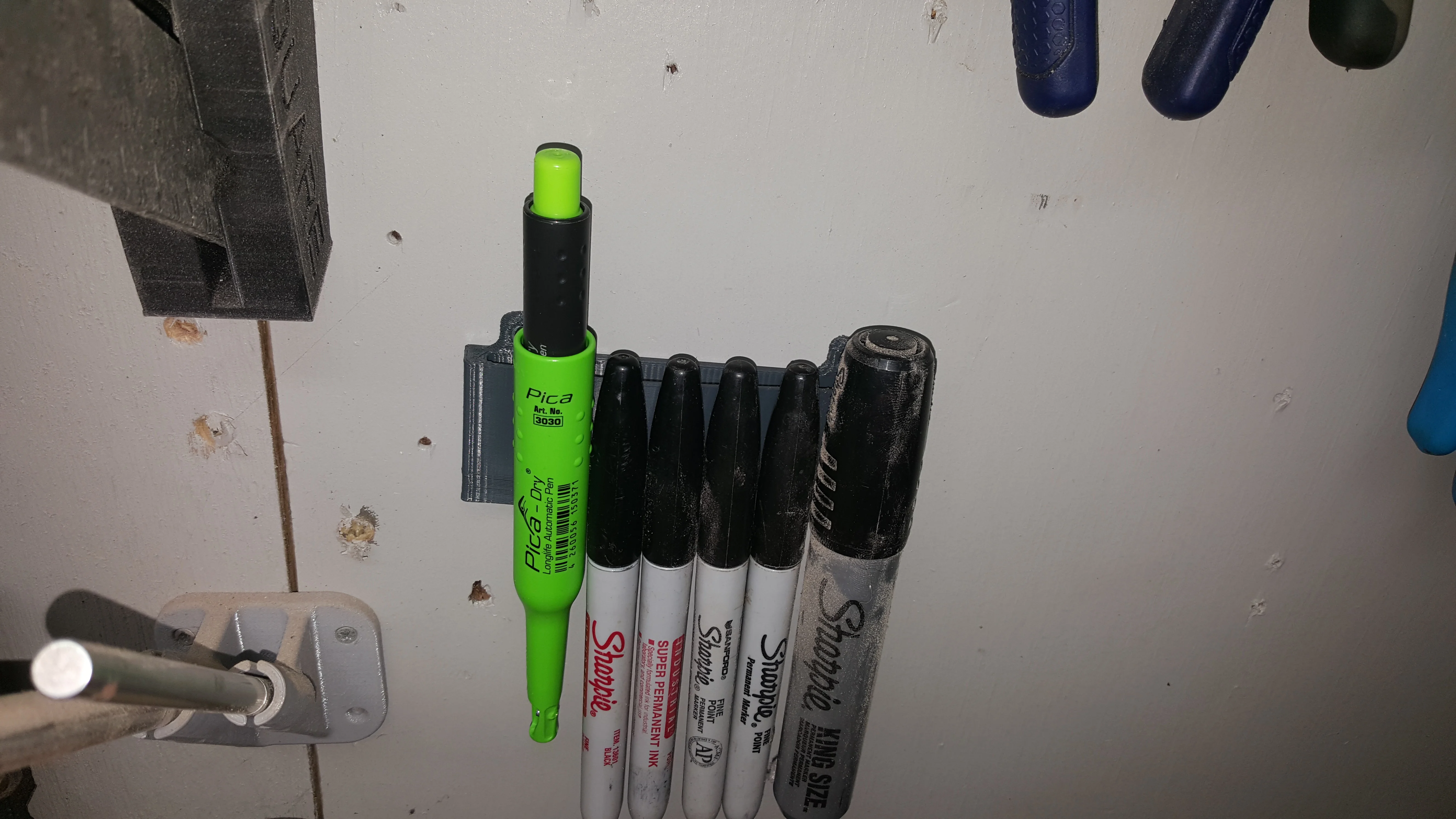 Wall holder for pens/pencils Pica