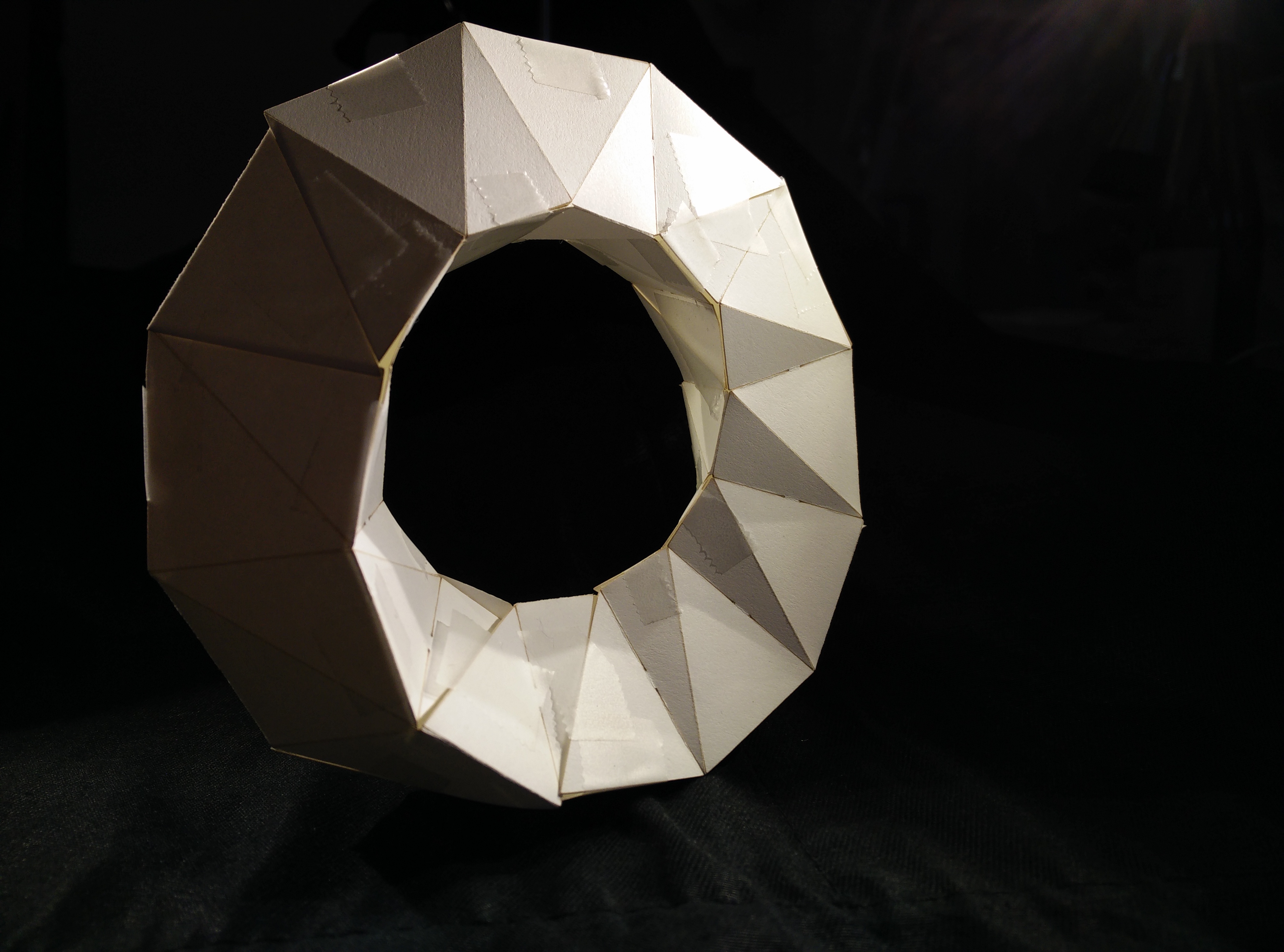 Papercraft Mobius Torus